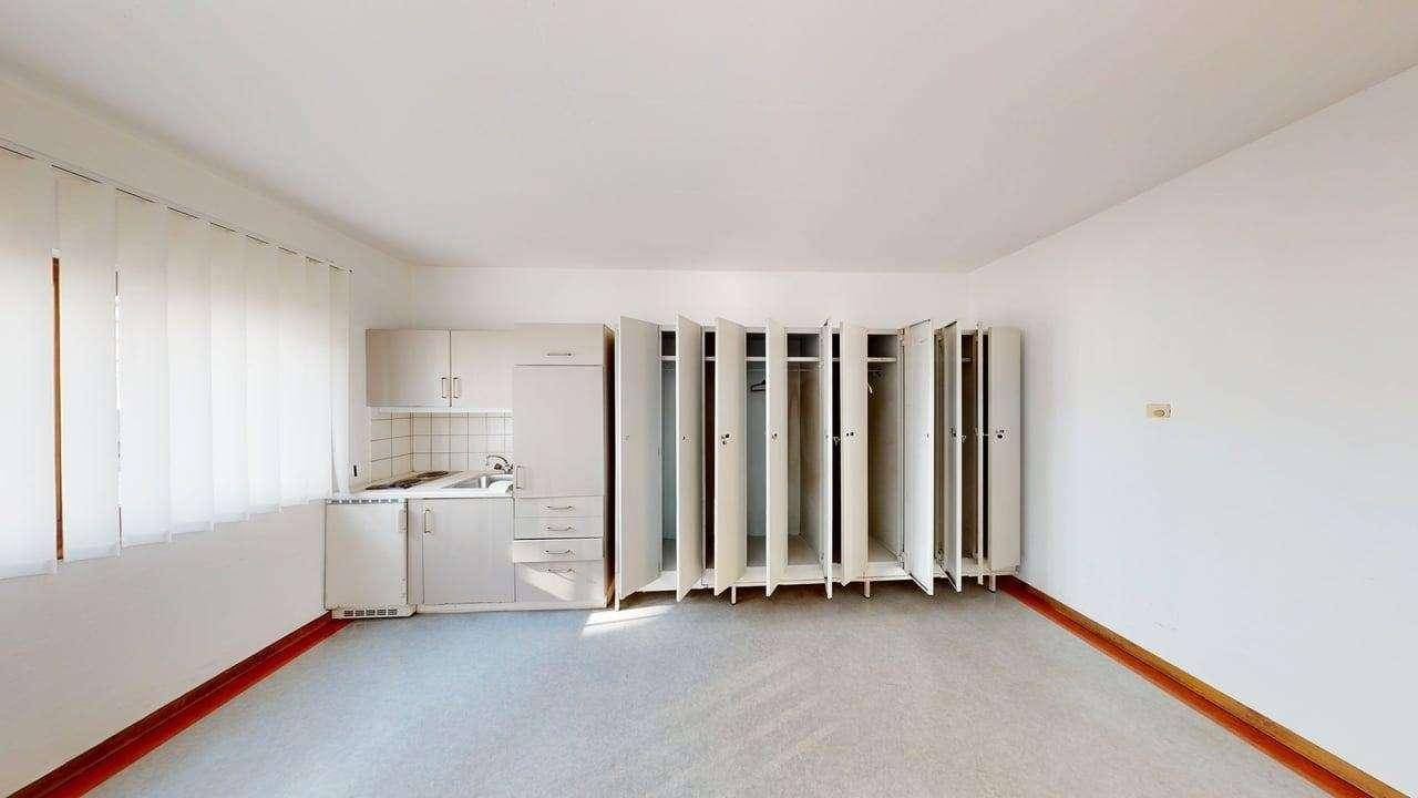 Aufenthaltsraum mit Garderobe