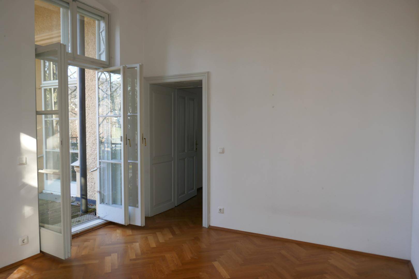 Schlafzimmer 2 Ausgang Balkon