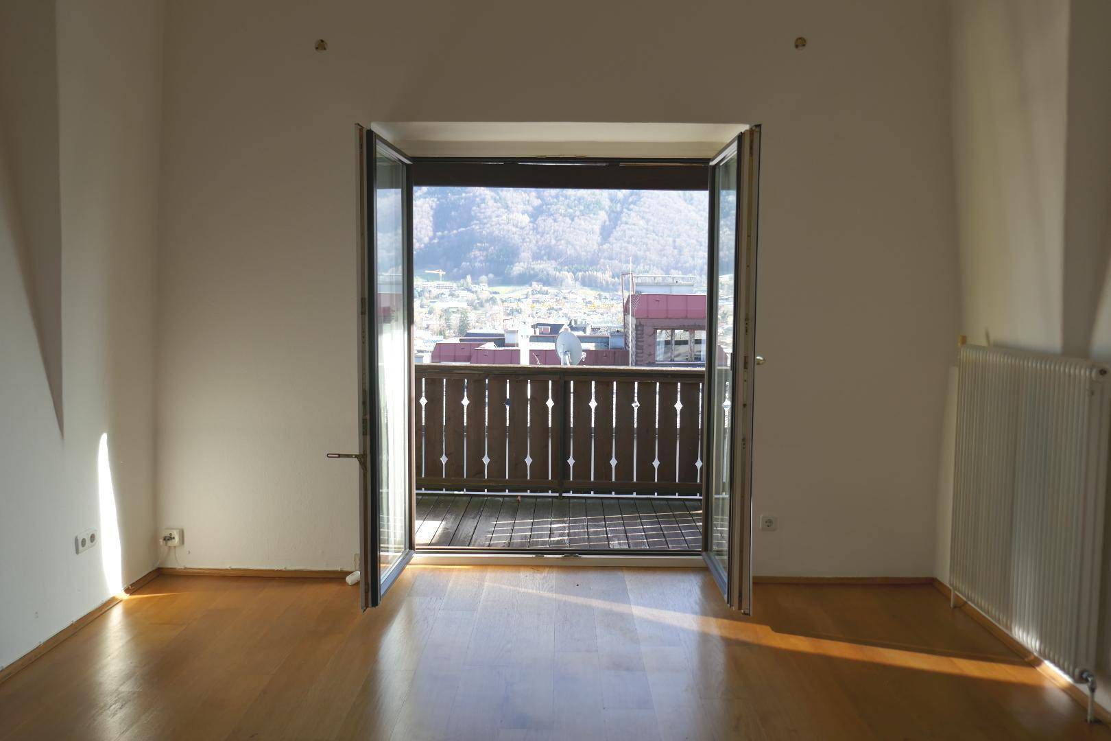 Wohnzimmer Ausgang Balkon