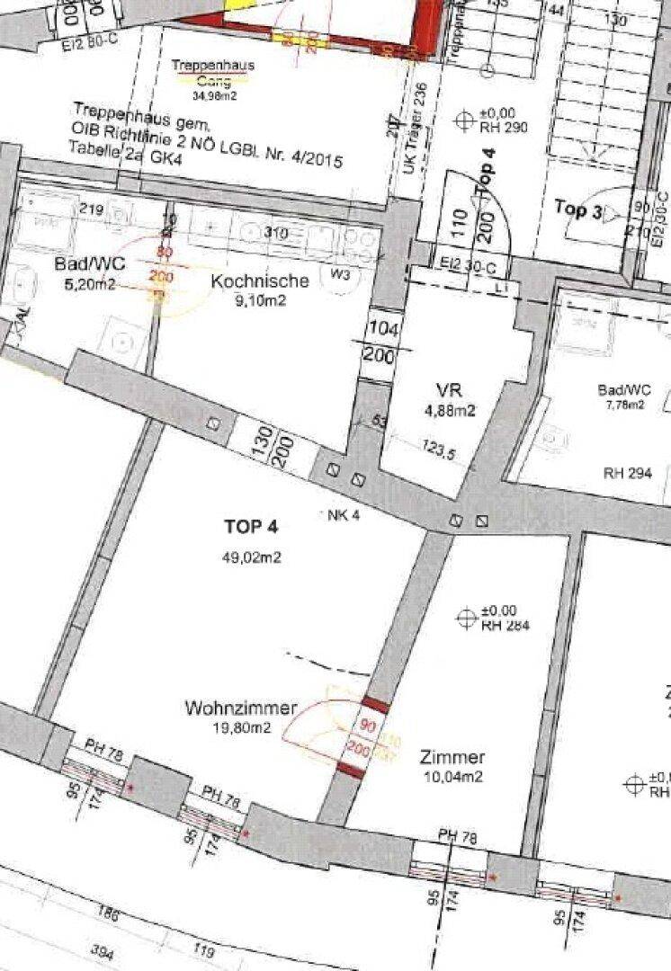 Grundriss für Top 4 mit Wohnzimmer, Zimmer, Bad und Kochnische.
