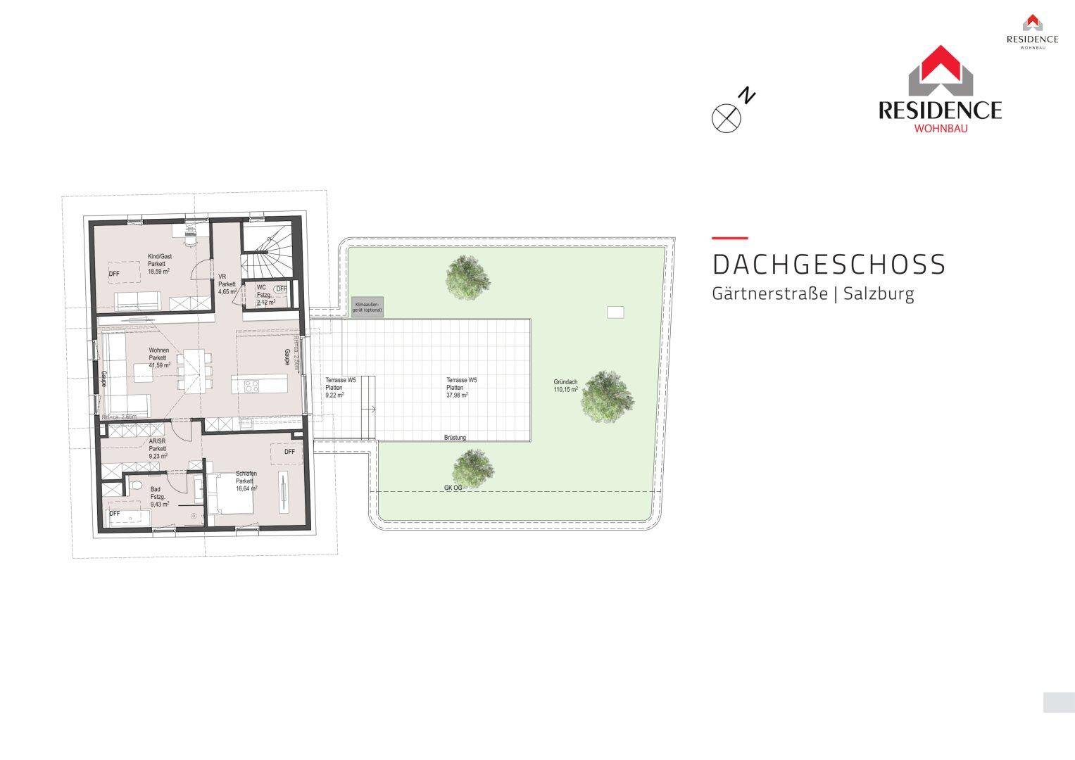 Lageplan des Dachgeschosses mit Gebäude, Terrasse und Gartenbereich.