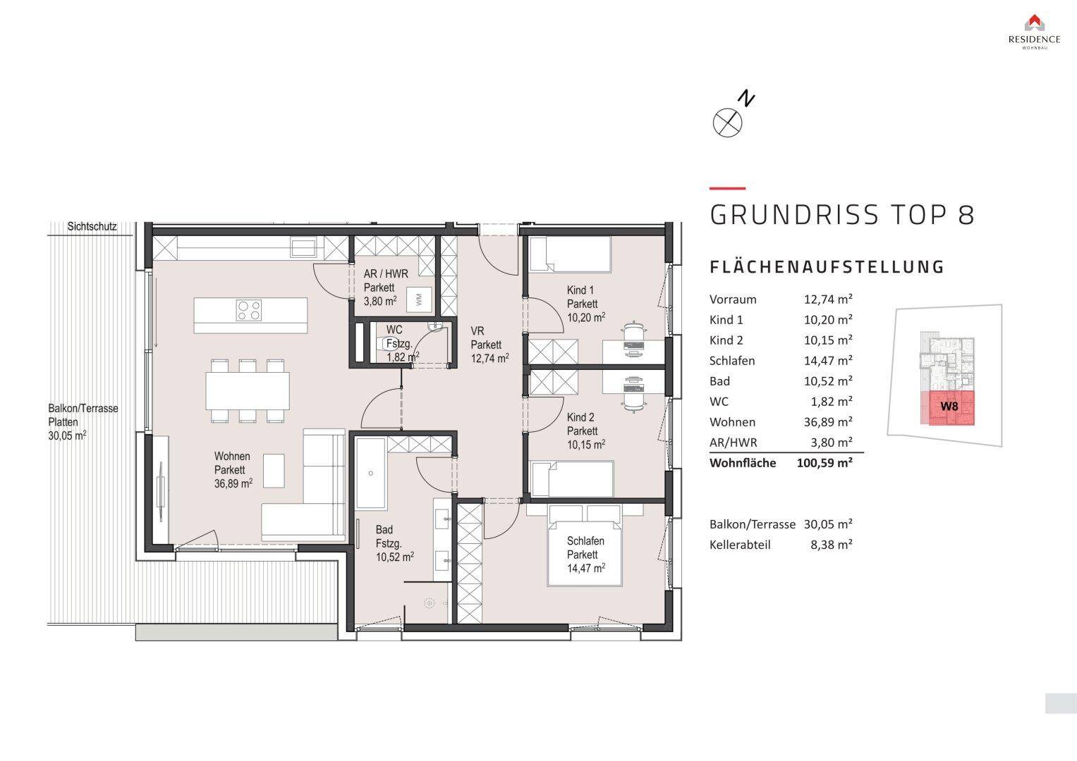 Detaillierter Grundriss der Wohnung Top 8 mit offenem Wohnbereich und großer Balkon/Terrasse.