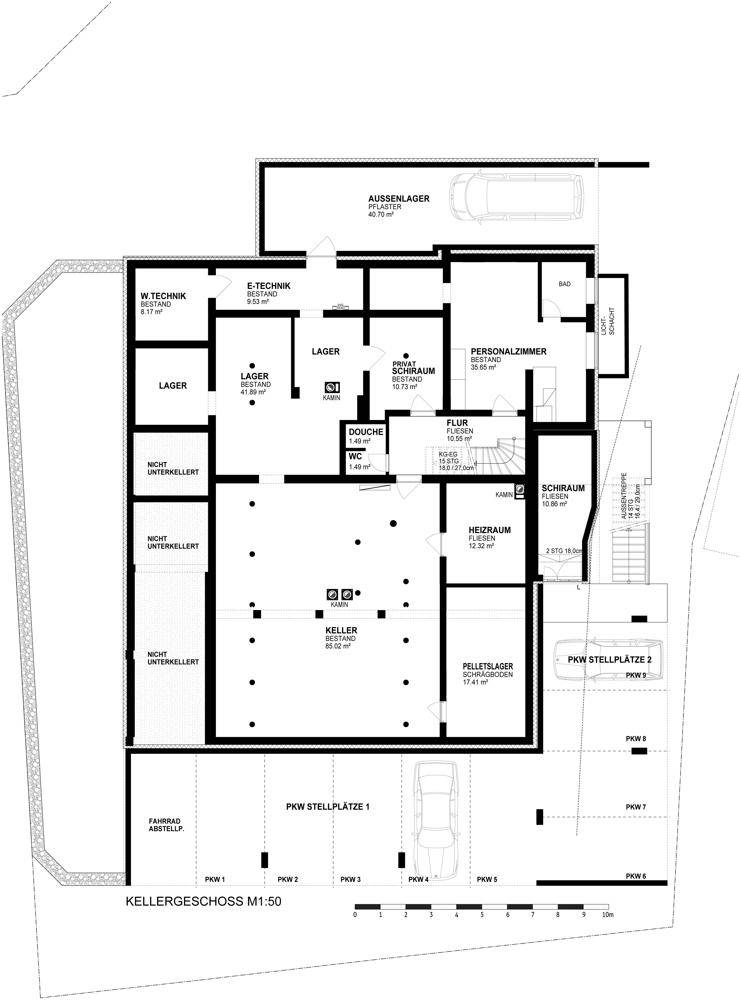 Grundriss des Kellergeschosses mit Lagerflächen, Technikräumen und Stellplätzen.