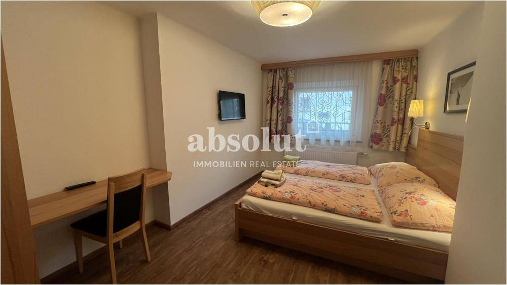 Appartementhaus mit 2 Geschäftslokalen und insges. 5 Appartements in zentraler Lage von Zell am See! – pohled 3