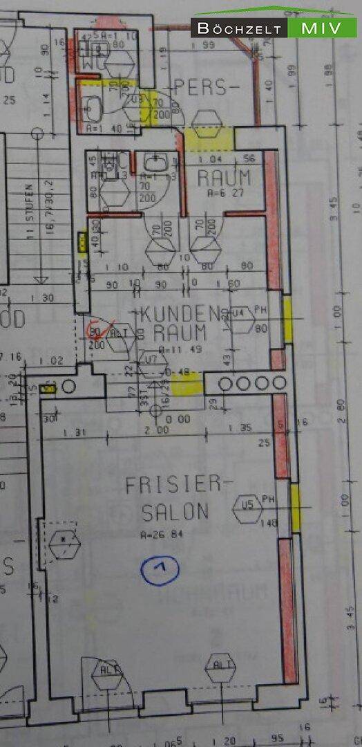 Detaillierter Grundriss eines Gewerbeobjekts mit verschiedenen Räumen und funktionalen Bereichen.