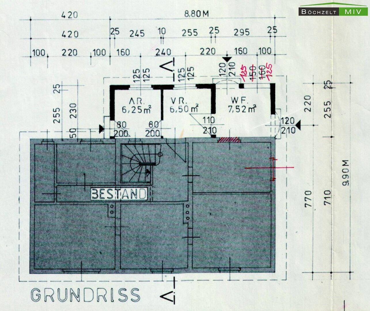 Grundriss des Erdgeschosses mit Bestandsgebäude und geplanter Erweiterung.