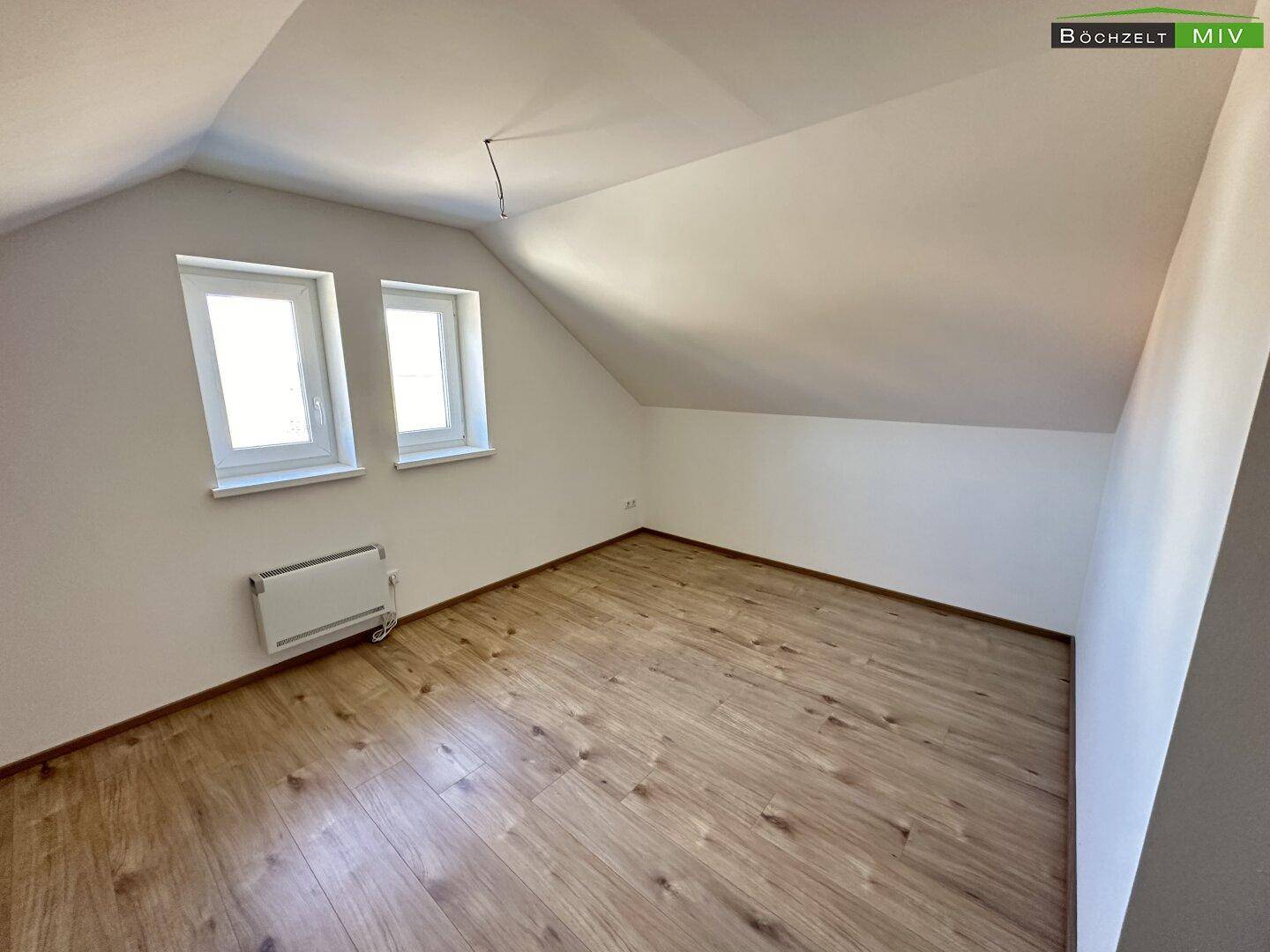 großes Zimmer OG