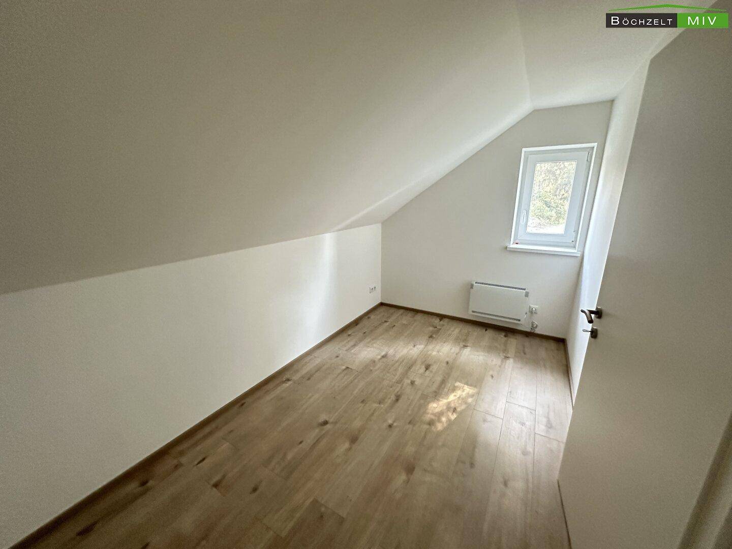 kleines Zimmer OG