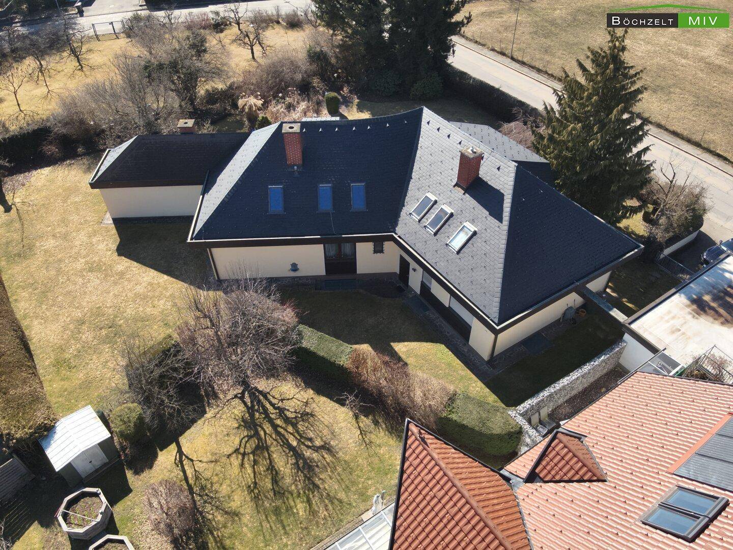 Architektonisches Raumwunder in Bestlage Knittelfelds: Repräsentatives Familiendomizil mit Wellness-Faktor - Ansicht 2