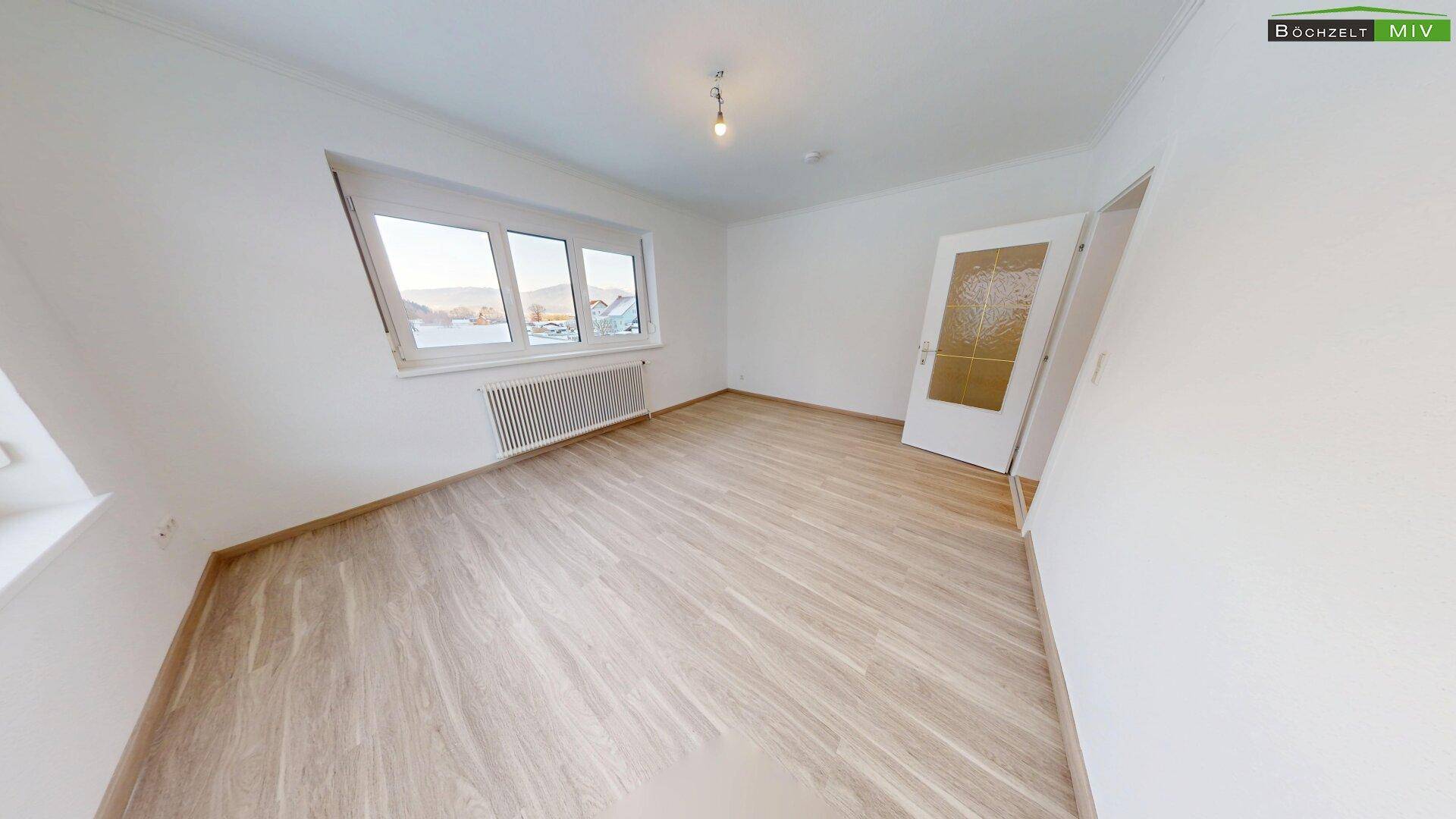 Wohn- oder Schlafzimmer EG