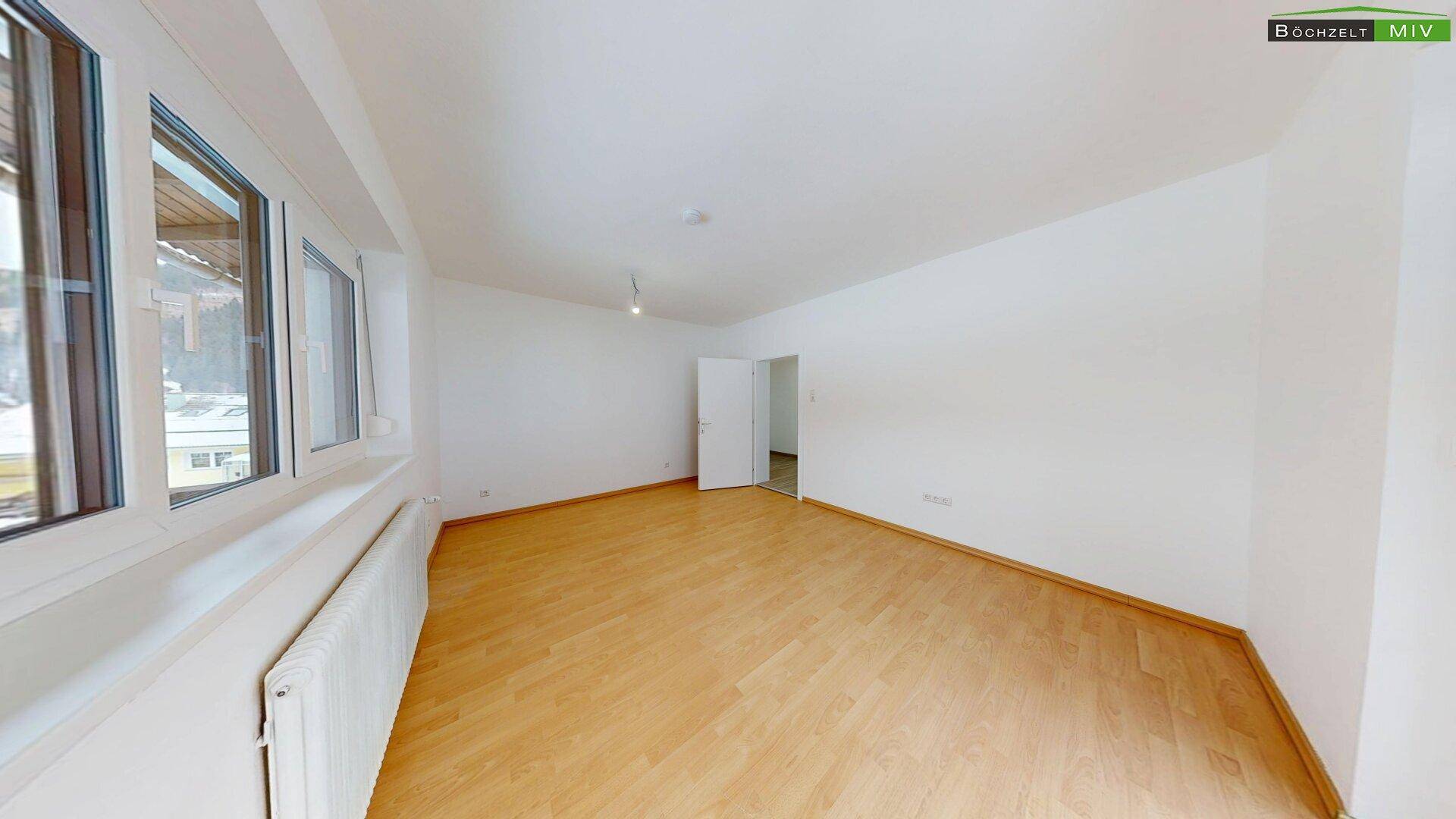 Wohn- oder Schlafzimmer DG