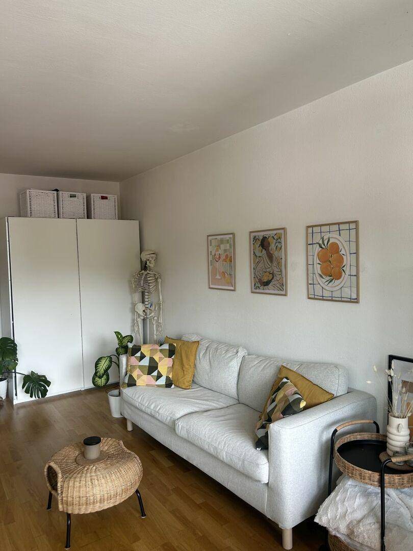 Uni nähe, herzige Garconniere mit großem Balkon mit schönem Ausblick zum Rosenberg - Ansicht 3