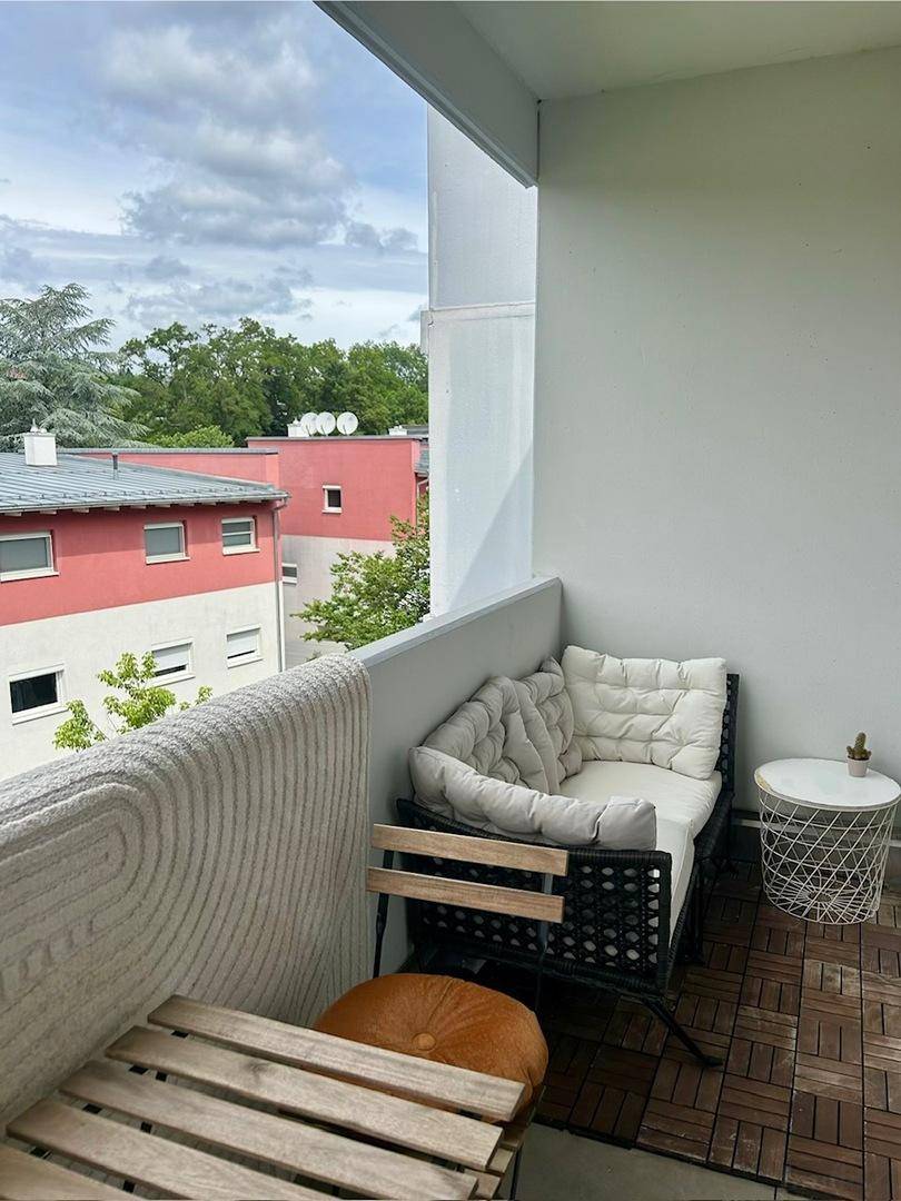 Uni nähe, herzige Garconniere mit großem Balkon mit schönem Ausblick zum Rosenberg - Ansicht 2