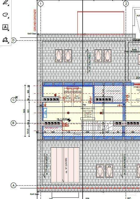Detaillierter Grundrissausschnitt mit Raumaufteilung und Fensterpositionen.