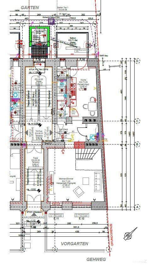 Grundriss des Erdgeschosses mit Garten, Vorgarten und offenem Wohnbereich.