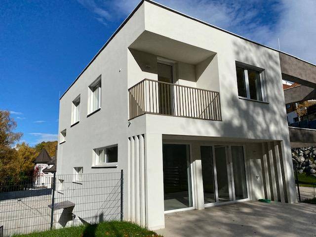 Moderne Architektenvilla mit 4 Zimmern und Garten - Bild 4