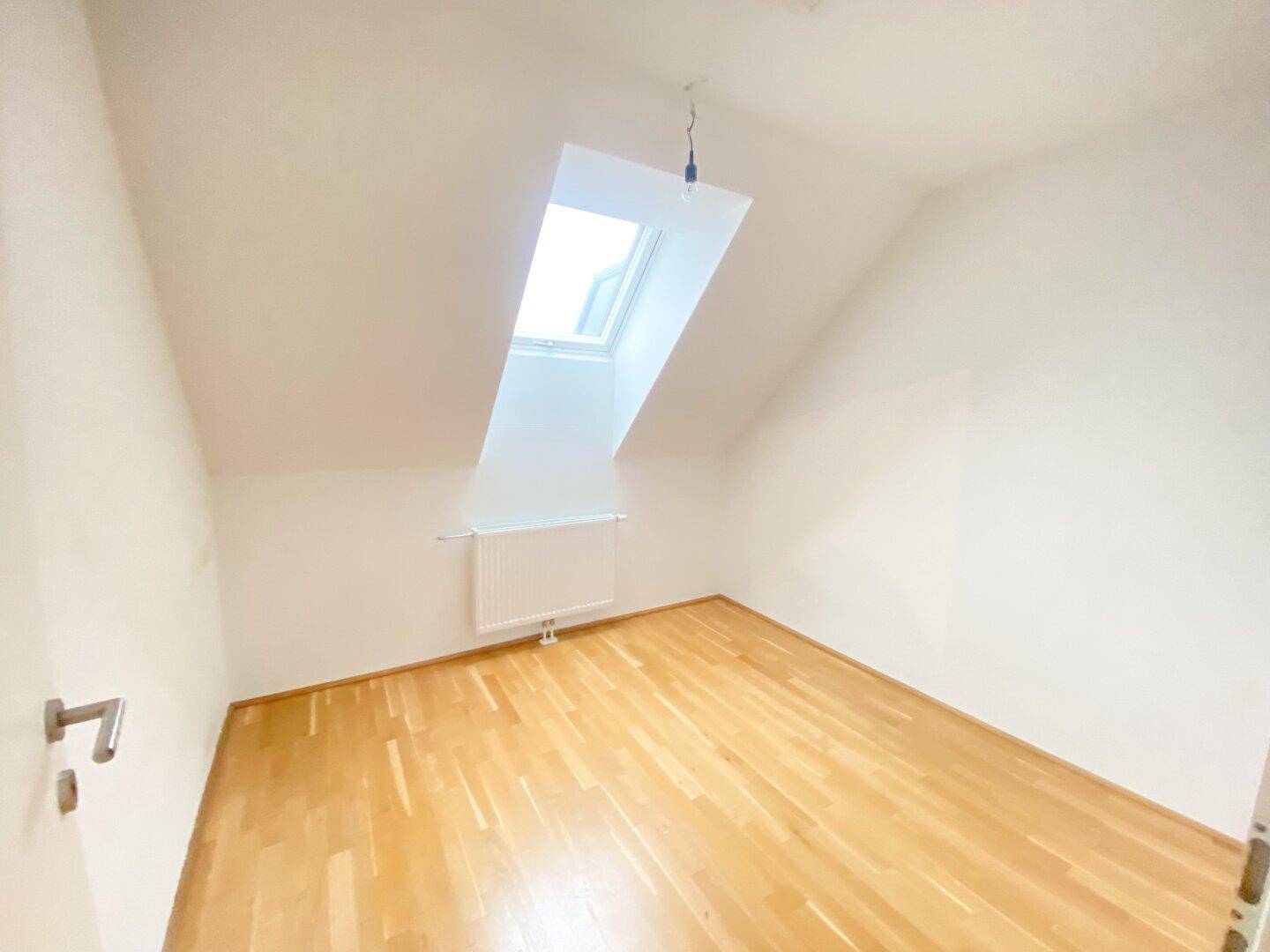 Perfekte Starterwohnung mit Balkon in Strebersdorfer Ruhelage - Widok 4