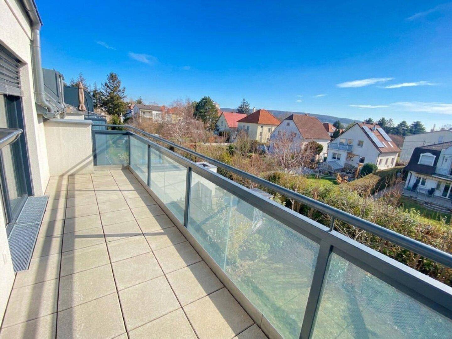 Perfekte Starterwohnung mit Balkon in Strebersdorfer Ruhelage - Więcej
