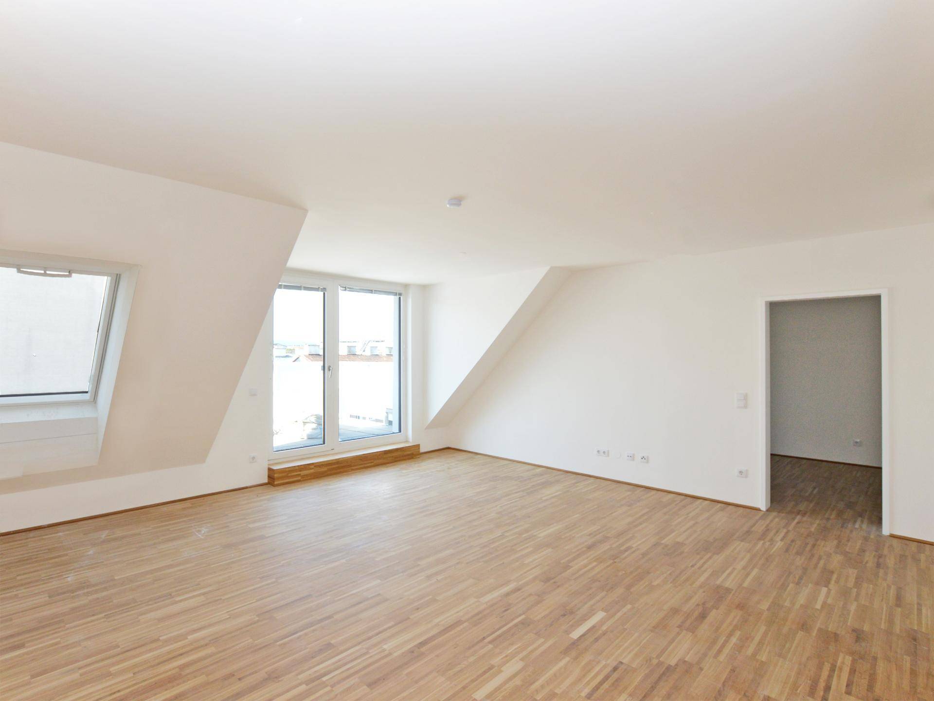 Wohnbereich mit Ausgang zur Terrasse