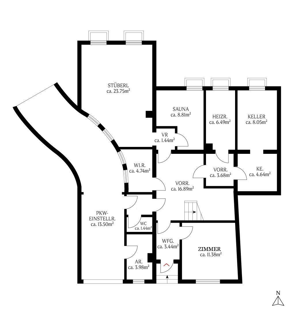 Grundriss des Untergeschosses mit Sauna, Kellerräumen, WC und PKW-Einstellplatz.