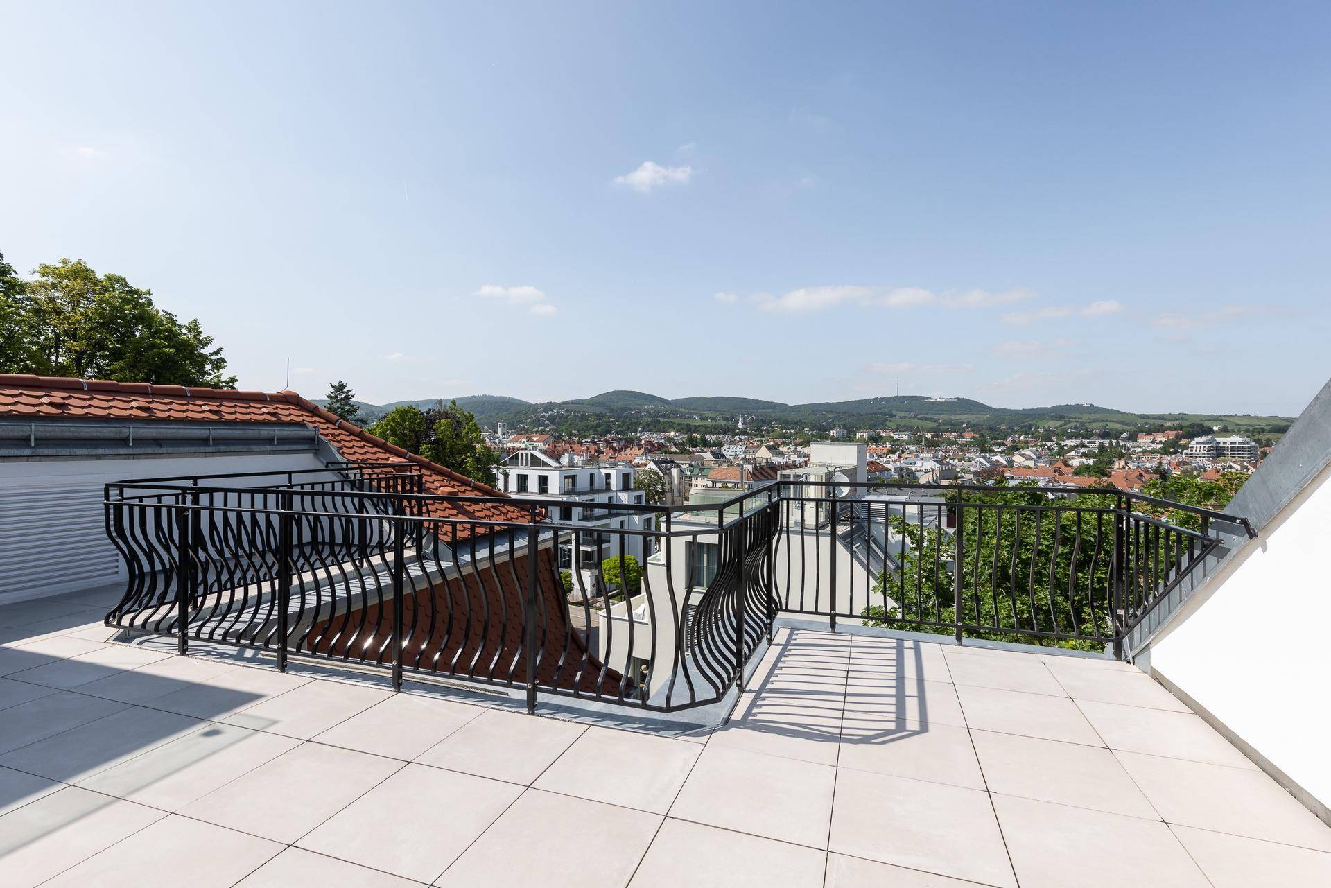 Traumhaftes Penthouse mit einzigartigem Ambiente - View 2