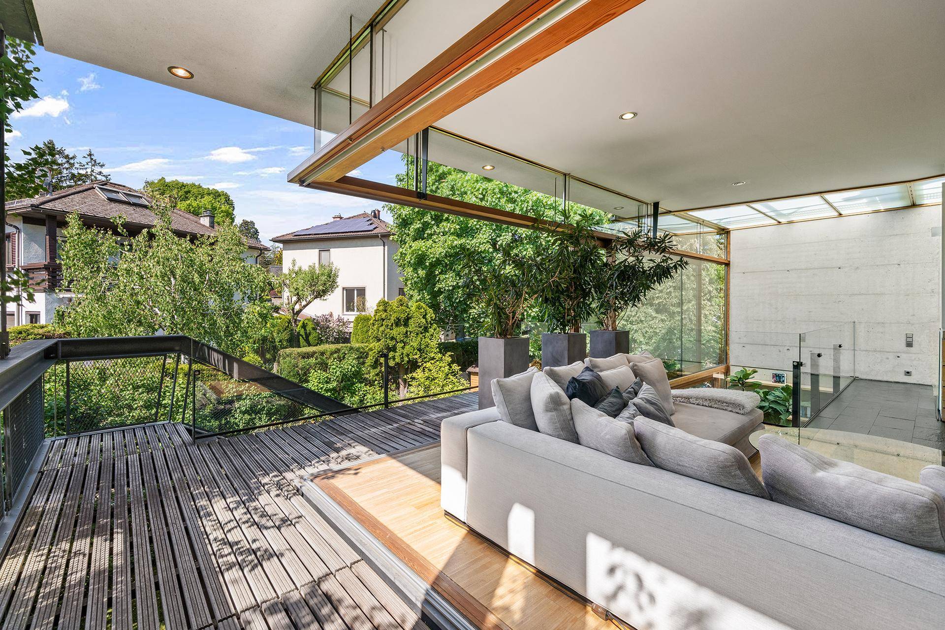 Stilvolle Architektenvilla in exklusiver Grünruhelage - Ansicht 3