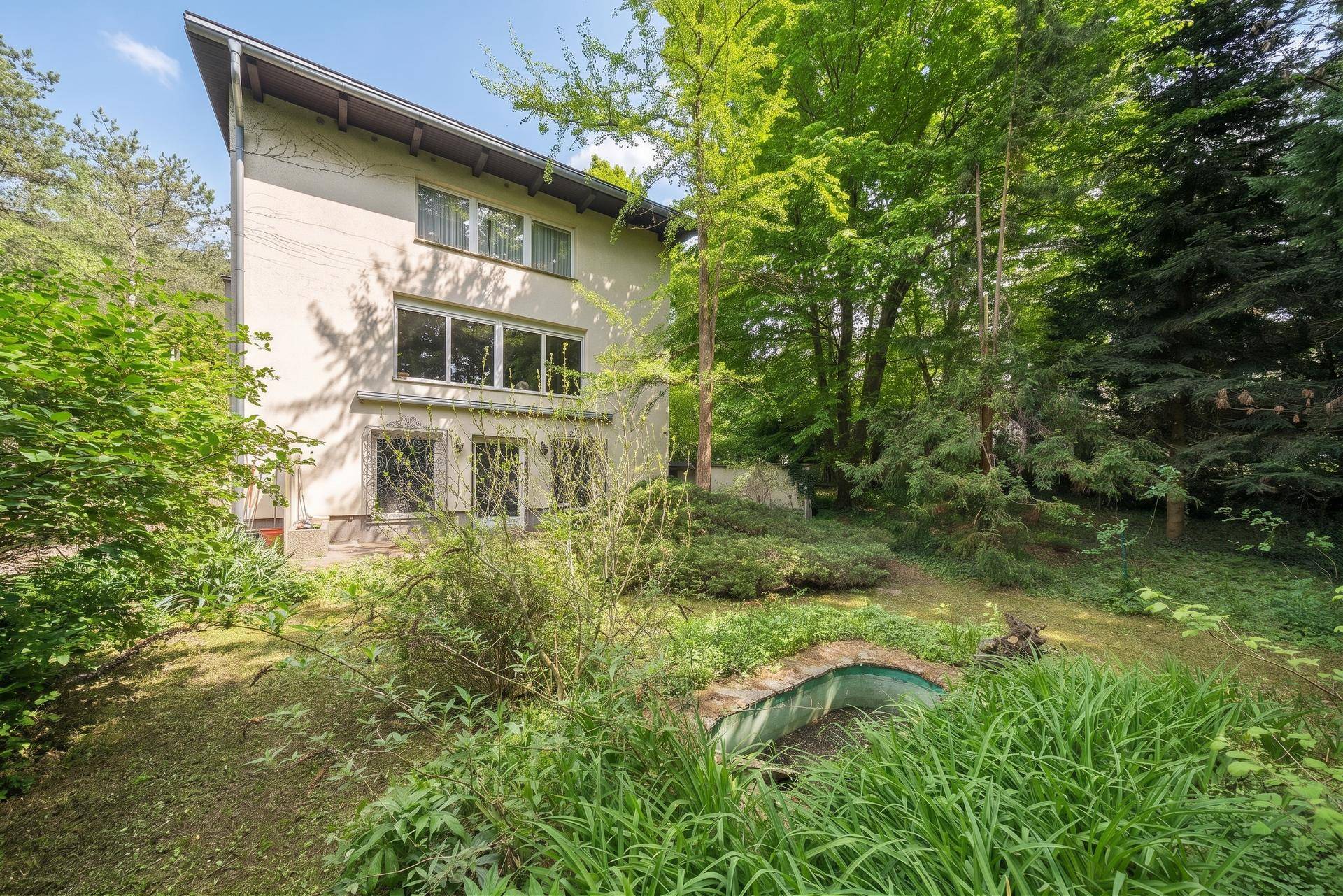 Wien-Penzing: Villa auf 2333 m² großem parkähnlichem Baugrundstück mit absoluter Privatsphäre und idyllischer Ruhe - Ansicht 5