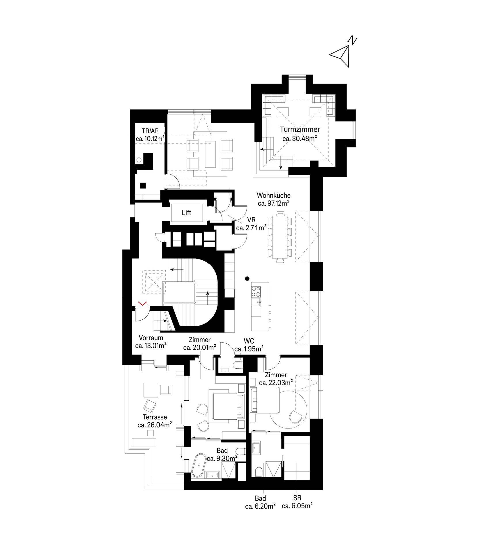 Grundriss der Hauptebene mit Zimmeraufteilung, Terrasse und integriertem Aufzug.