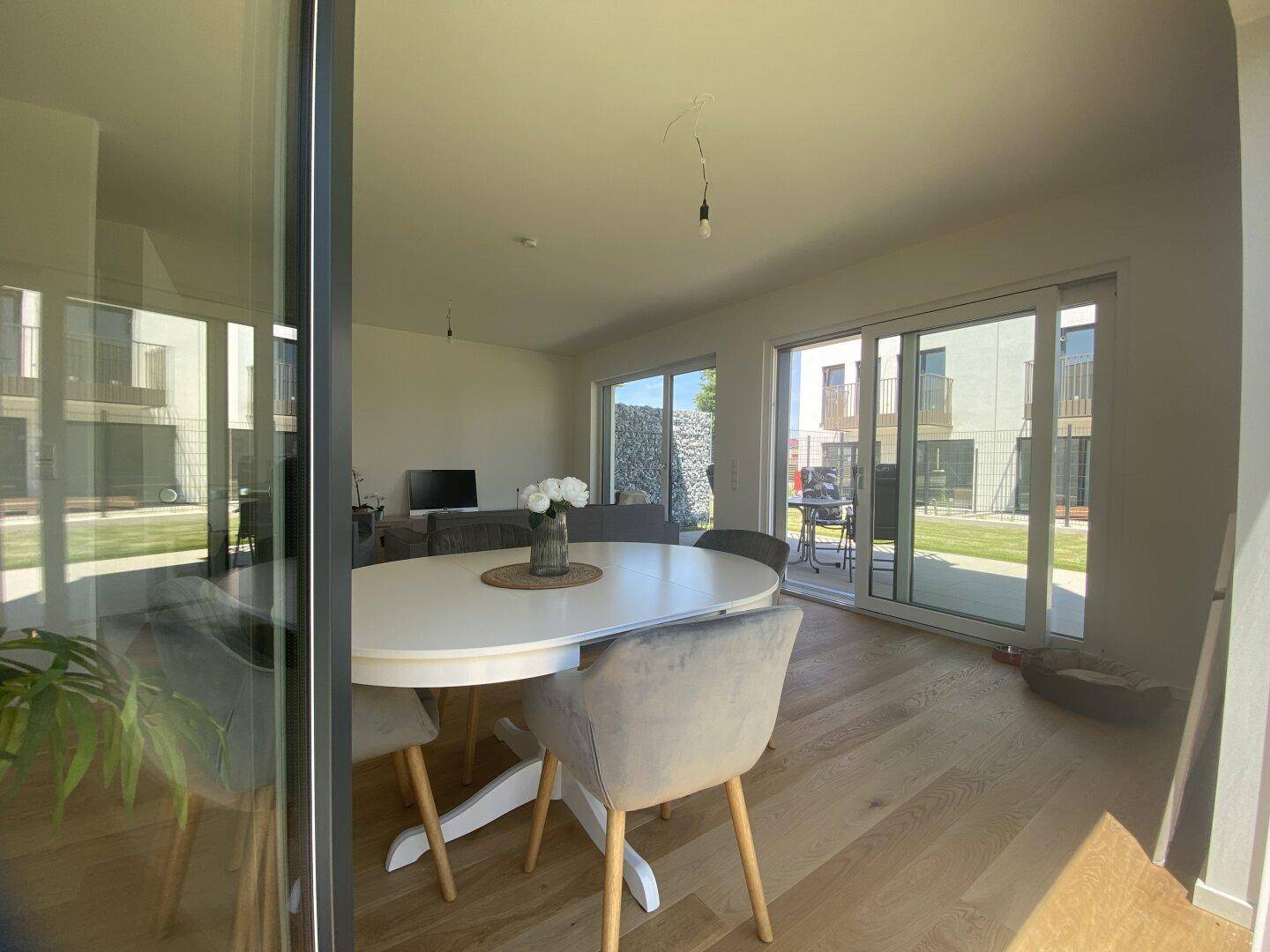 Top-Preis, Top-Lage - Doppelhaushälfte nahe Wien - Ansicht 5