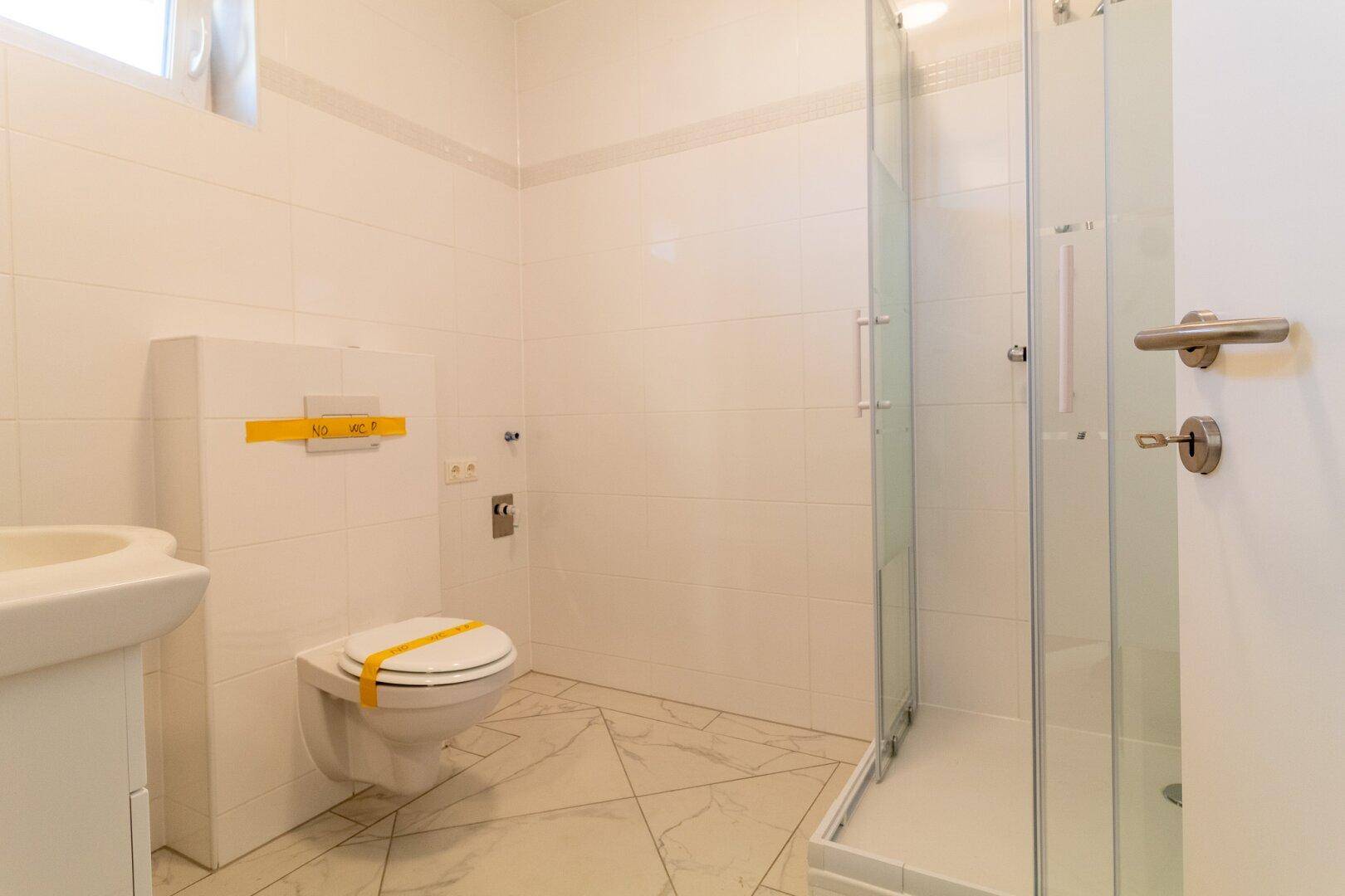 Badezimmer im Erdgeschoss