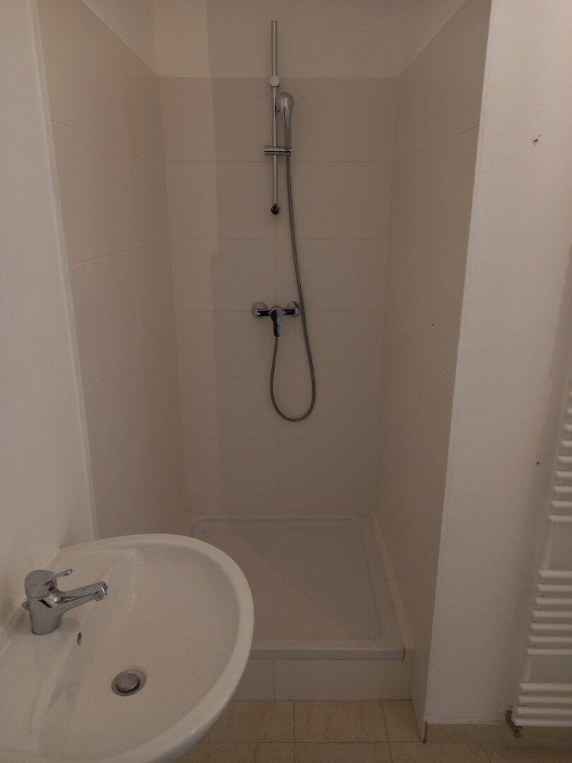 Dusche Wohnung 2