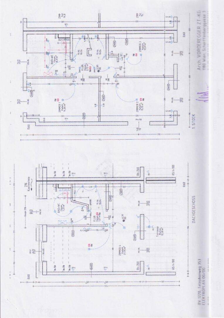 Übersichtlicher Grundrissplan mit Elektroinstallationen für Erdgeschoss und ersten Stock, inklusive Terrasse.