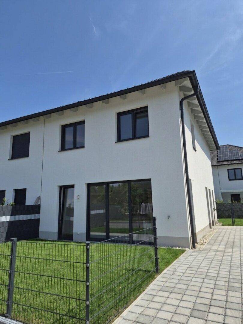 Wohnen auf Eigengrund - Doppelhaushälfte belagsfertig - Neufelder See schnell erreichbar! - Widok 2