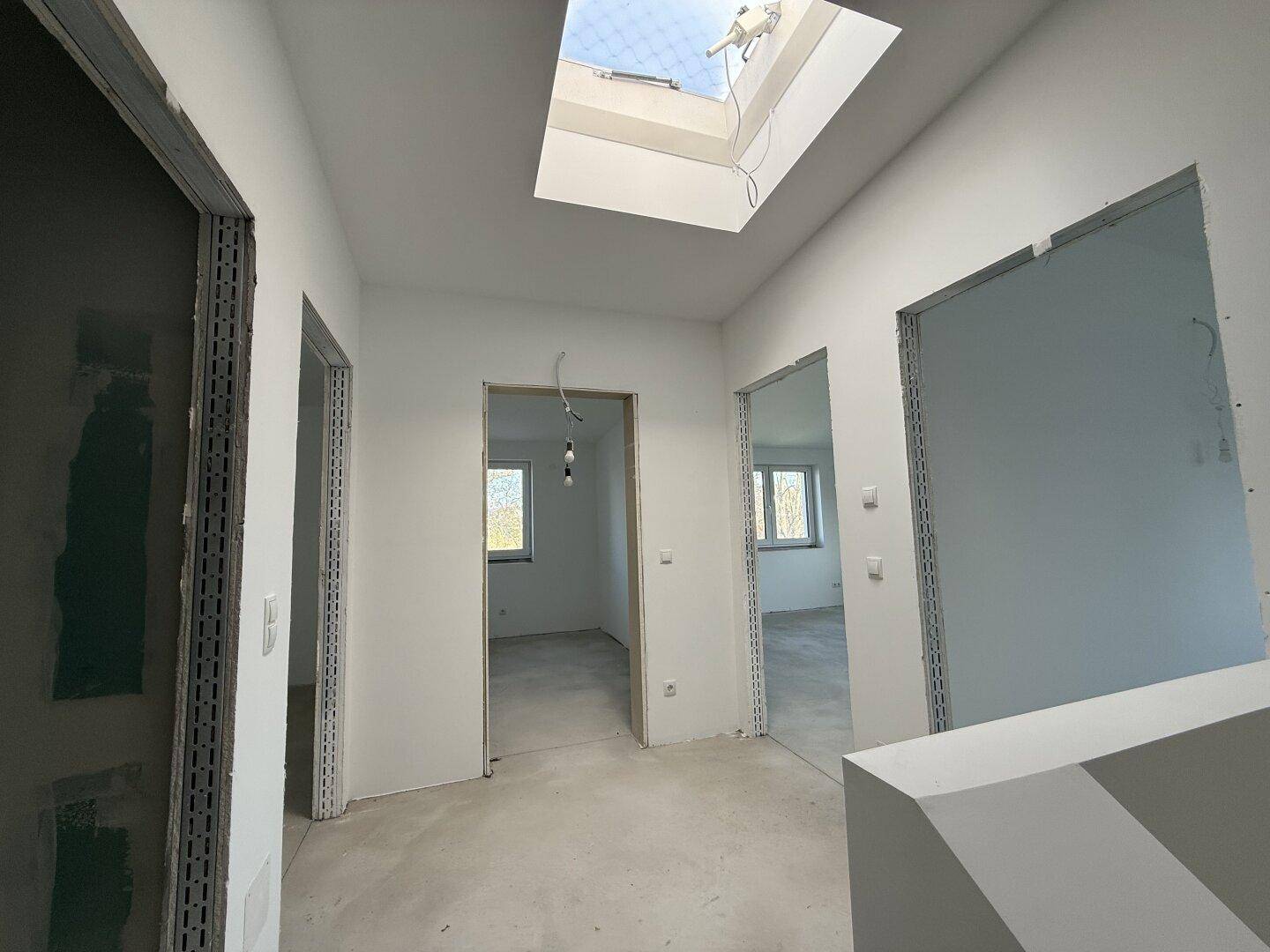 Exklusive Neubau-Doppelhaushälfte in Sigleß – Wohnen mit Stil - Mehr