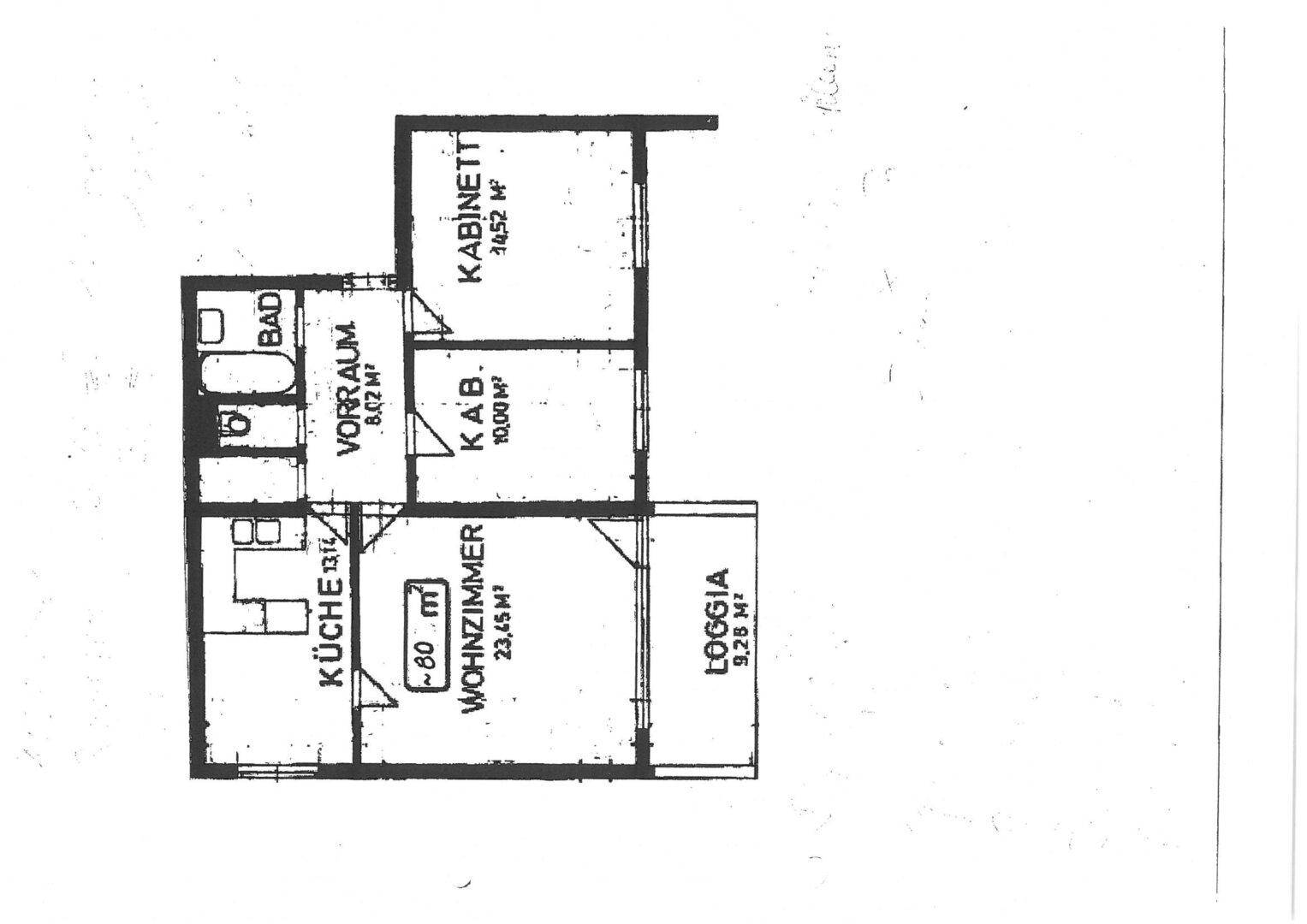 Grundrissplan mit Küche, Wohnzimmer, Bad, zwei weiteren Räumen und einer Loggia.