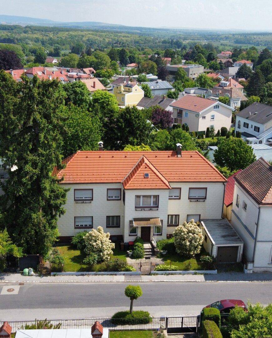 großzügige Villa mit Potenzial im Herzen von Bad Sauerbrunn - Ansicht 2