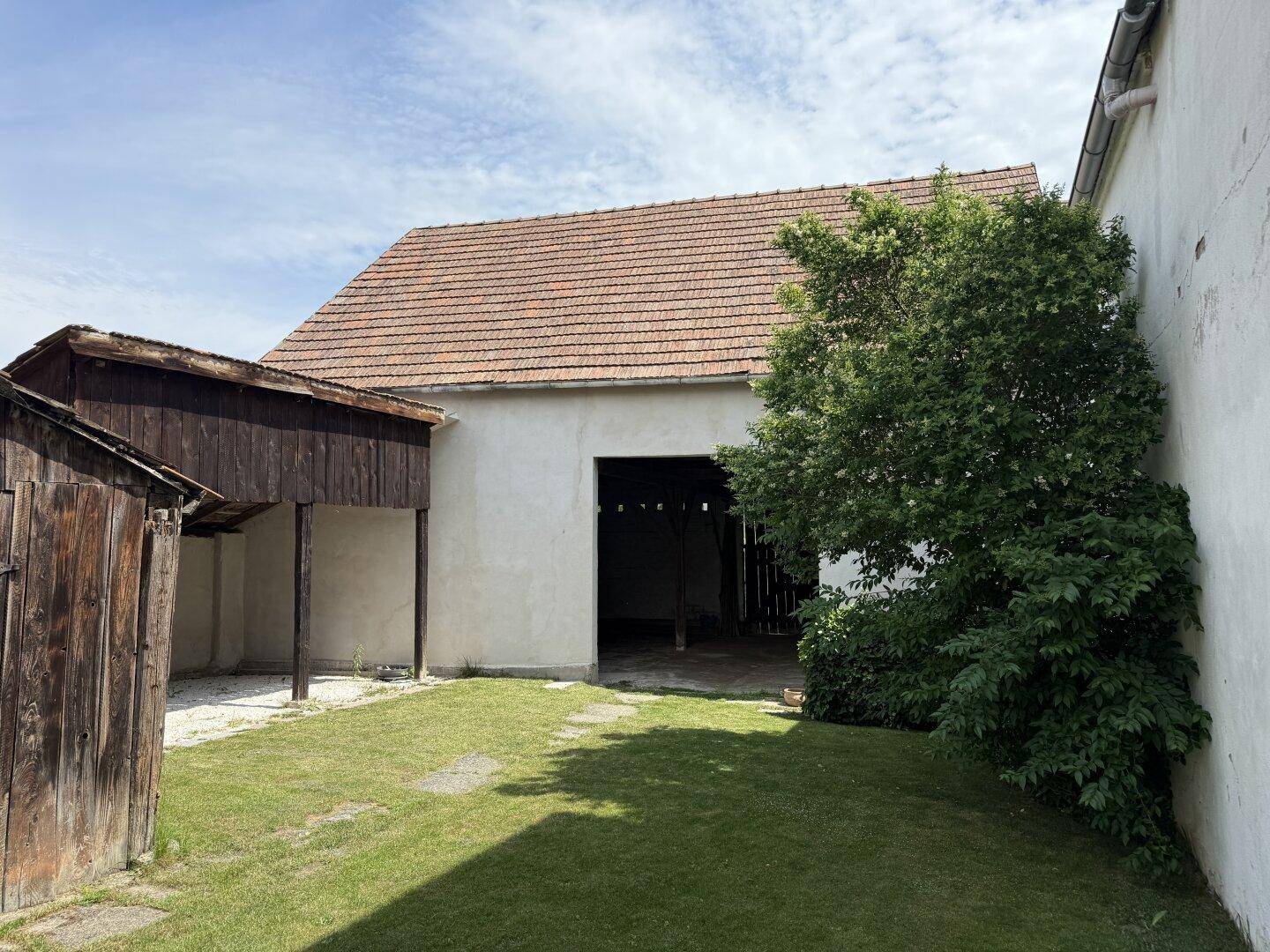 Zweifamilienhaus mit Stadl und großem Potenzial in Pöttsching – auch als großes Einfamilienhaus nutzbar - Widok 3