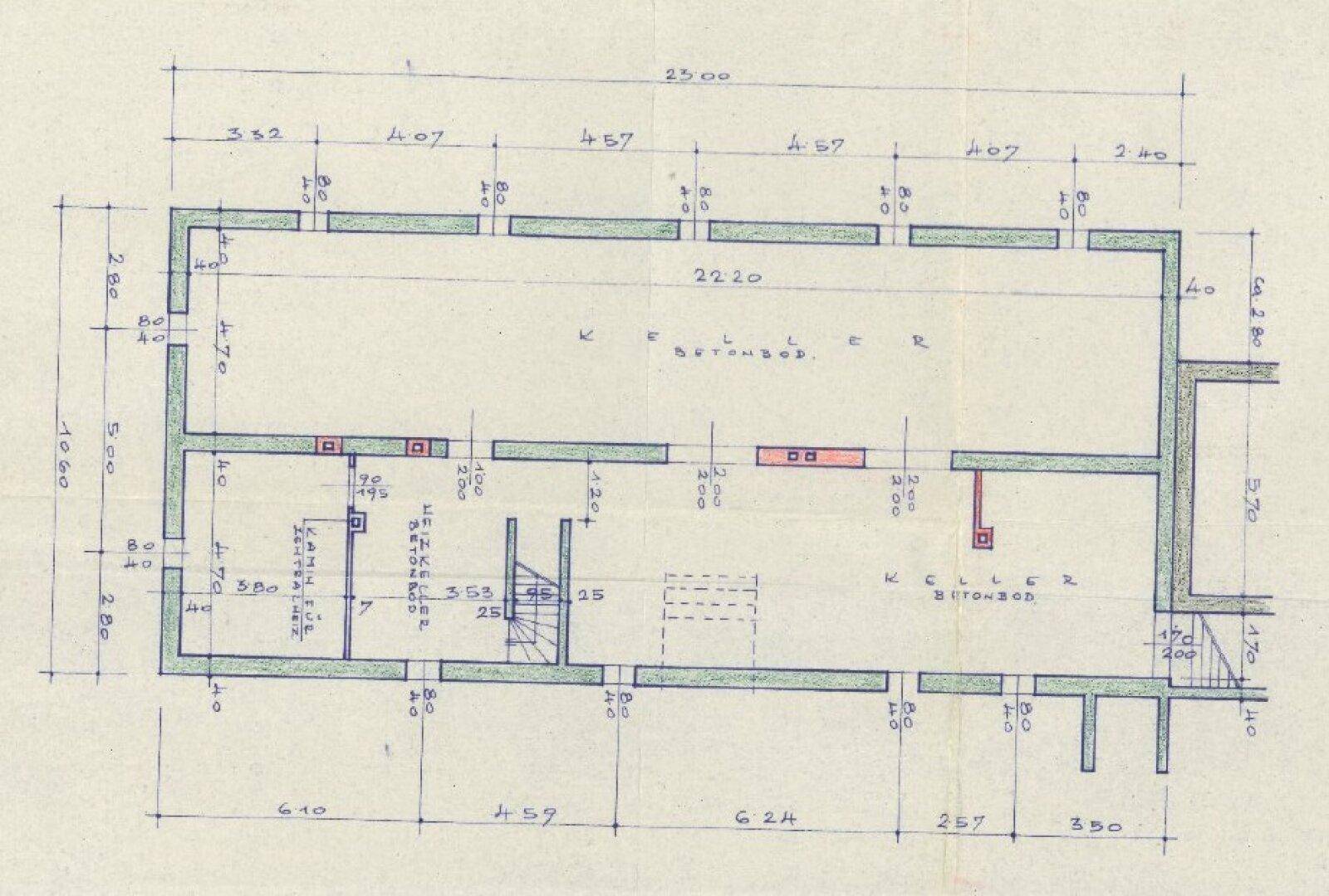 Grundriss des Kellers mit Betonboden und verschiedenen Abstellbereichen.