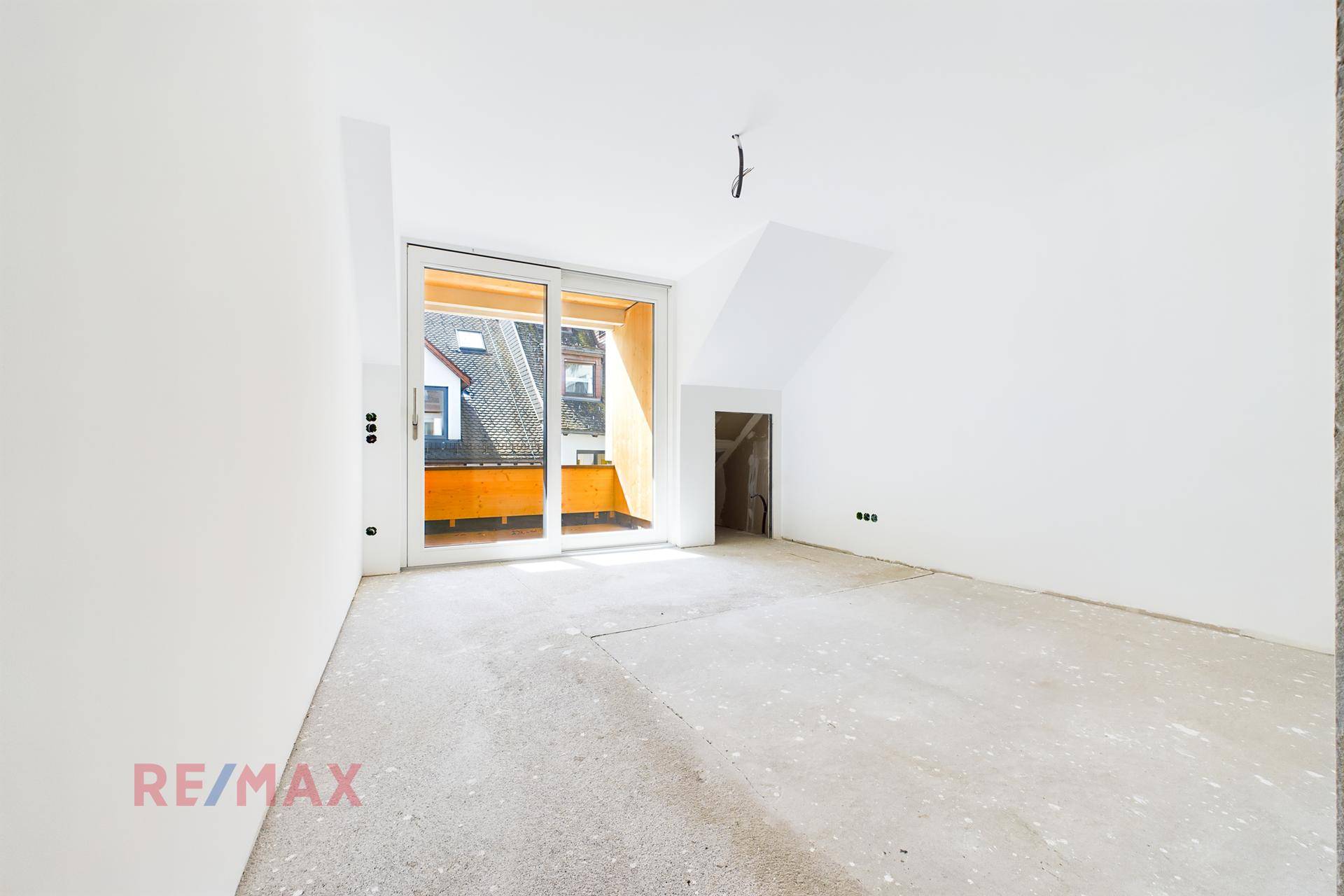 Zimmer UG inkl. Loggia