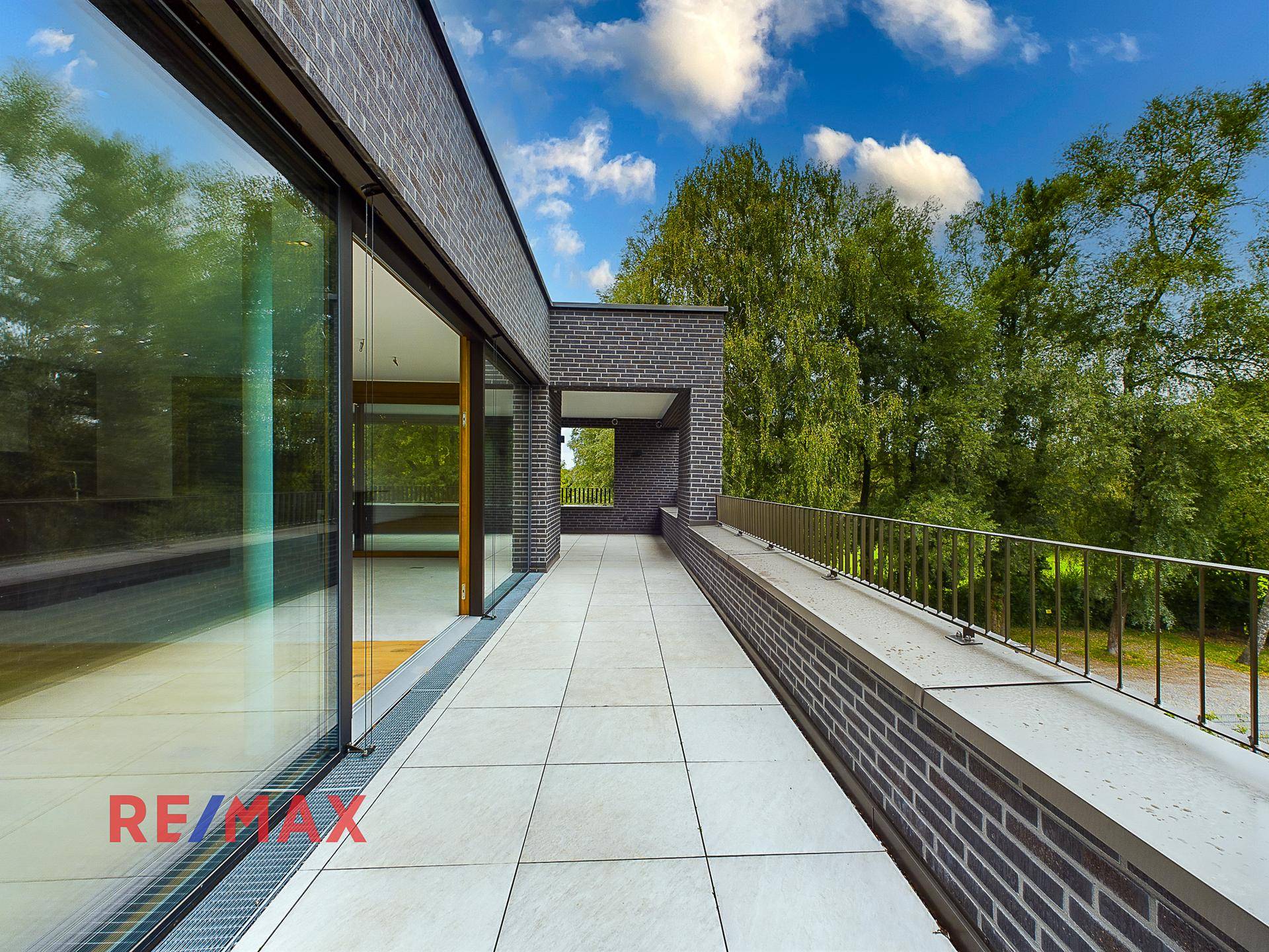 Balkon 1