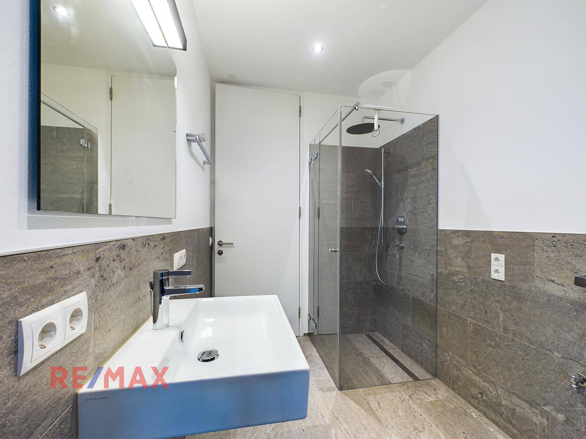 Badezimmer 1