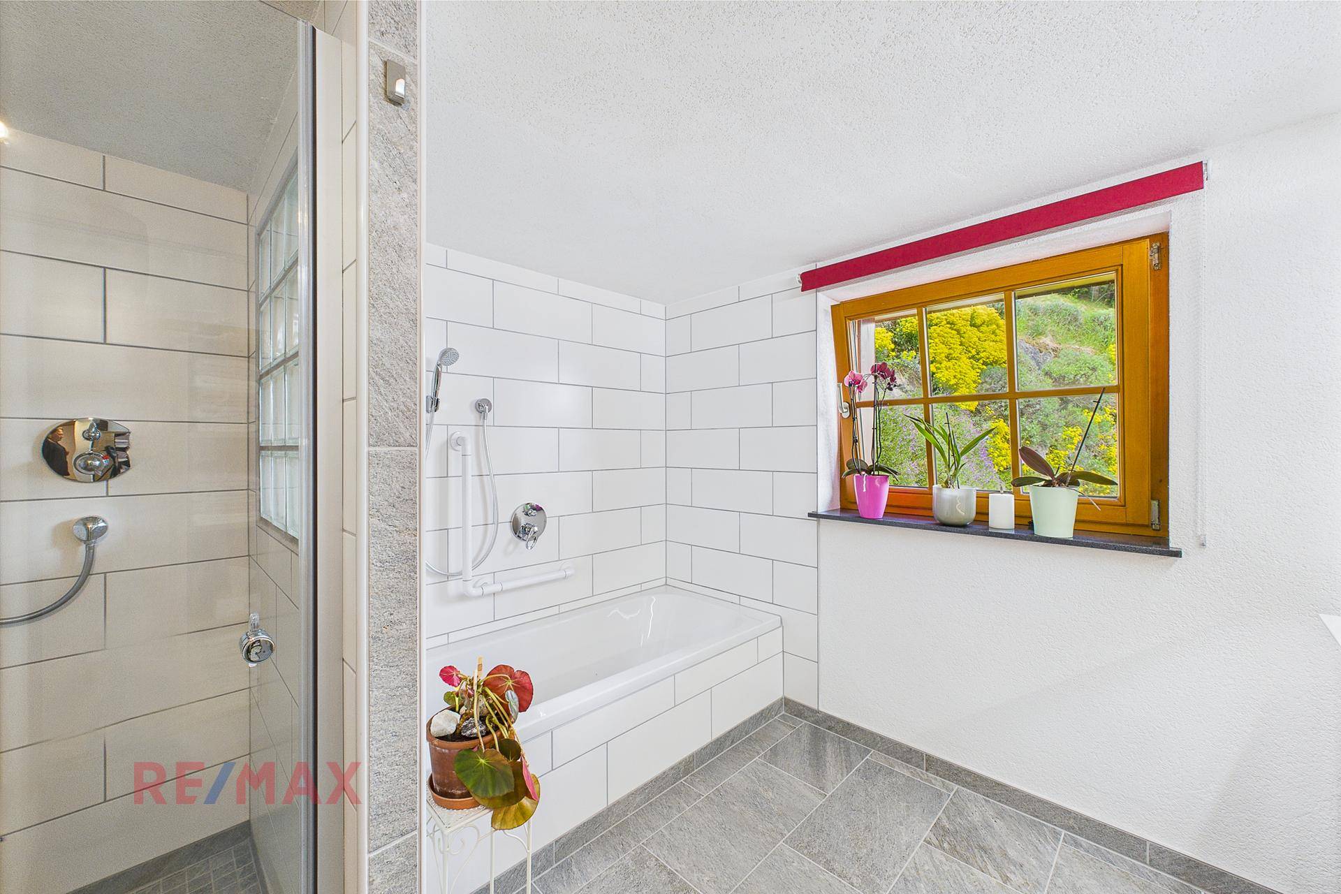 Badezimmer/1.Obergeschoss
