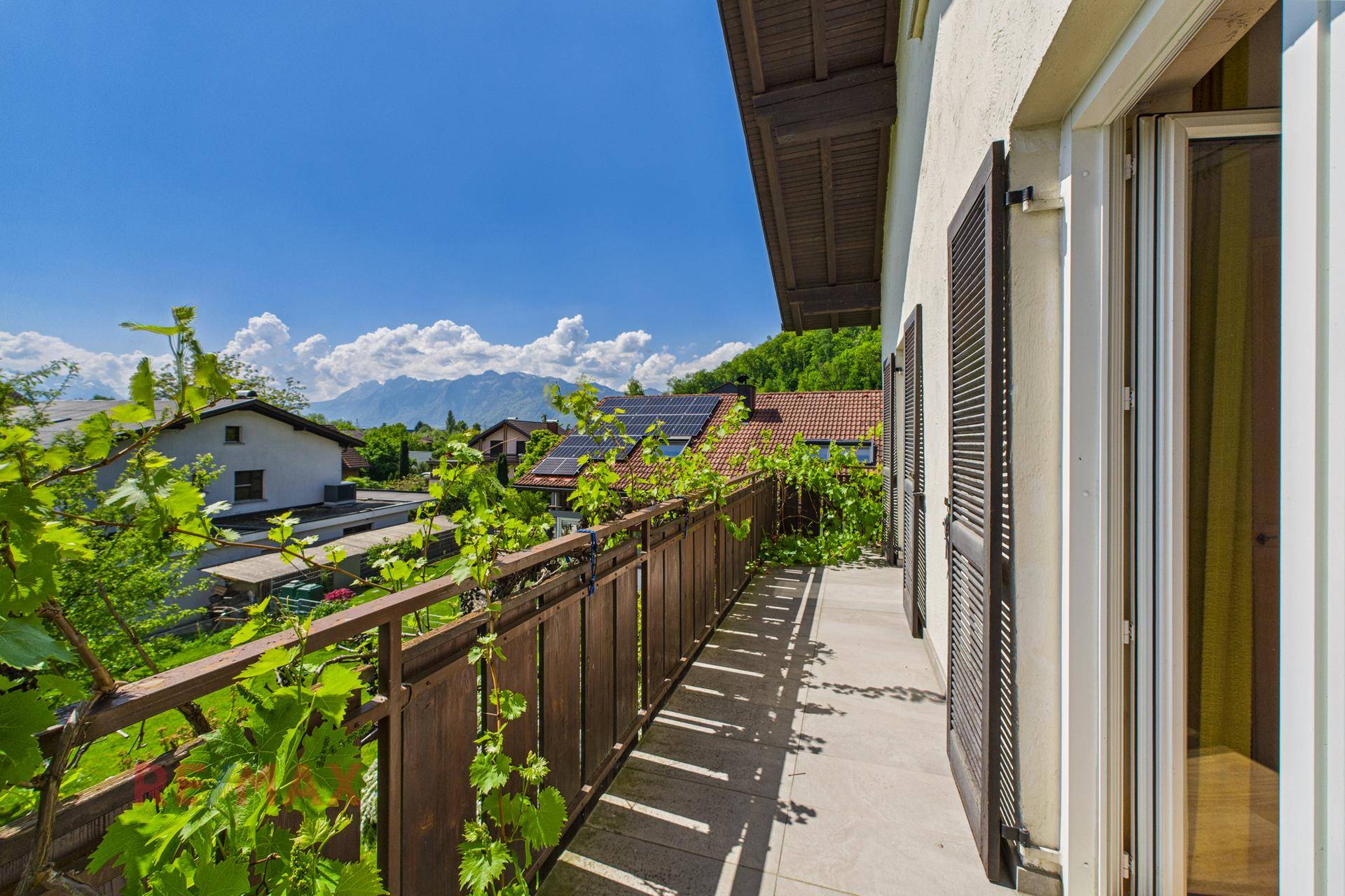 Balkon OG