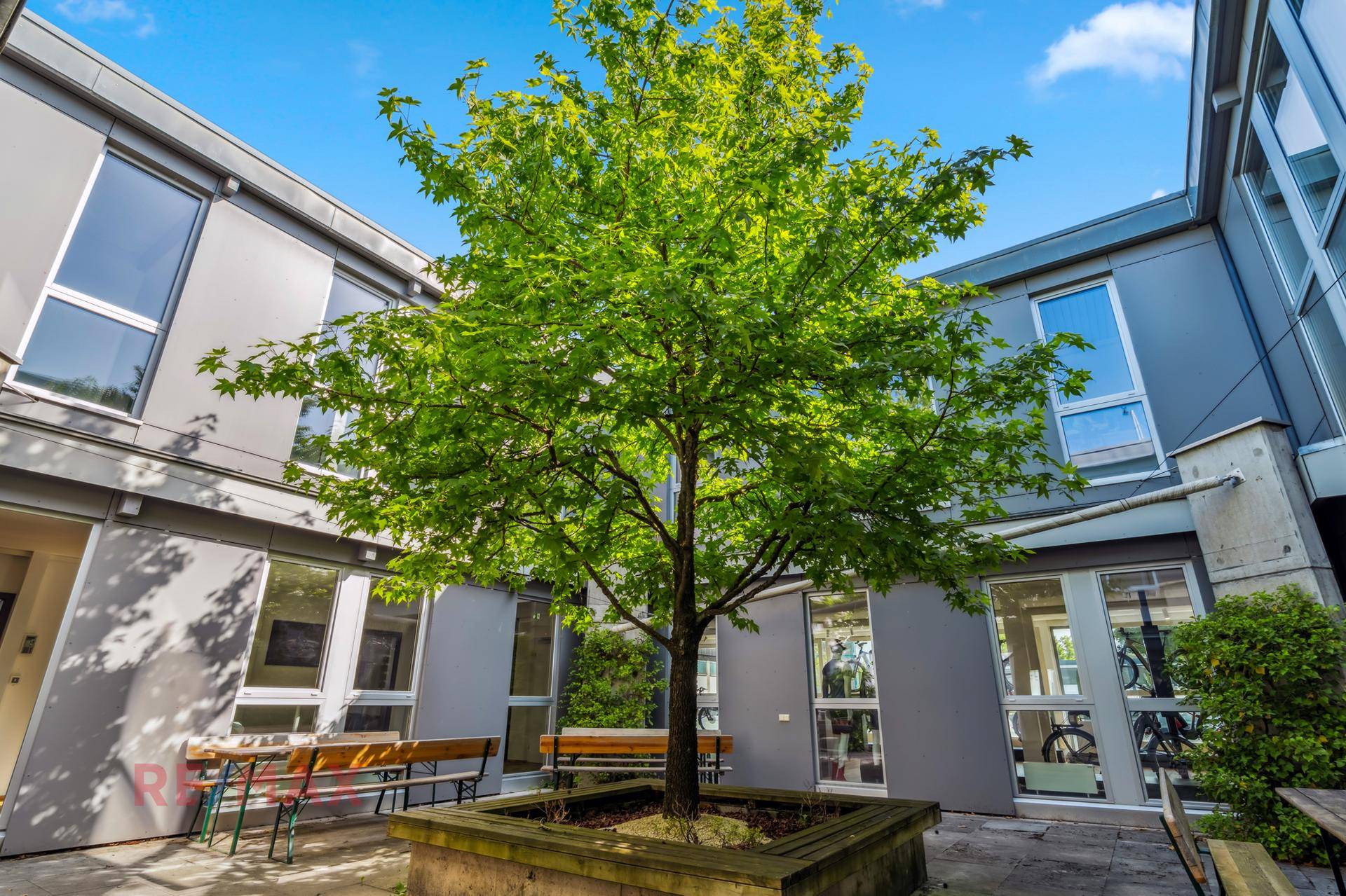 Atrium groß