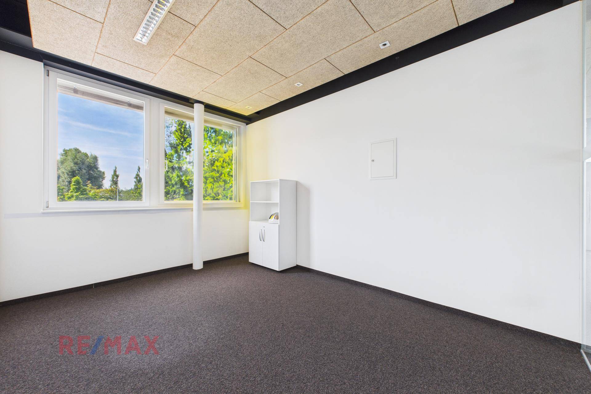 Büro 1