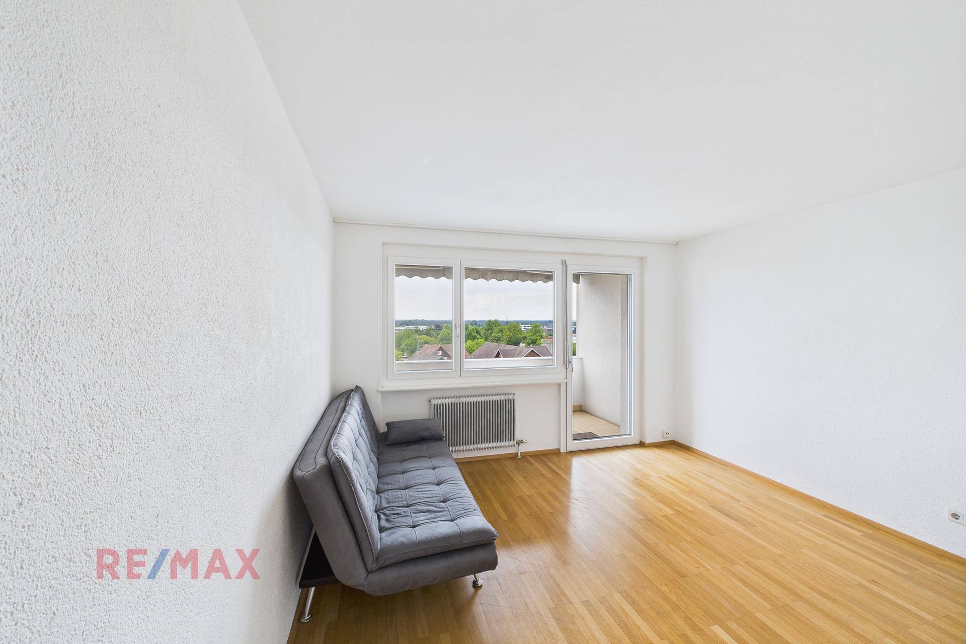 Wohn-/ Schlafzimmer
