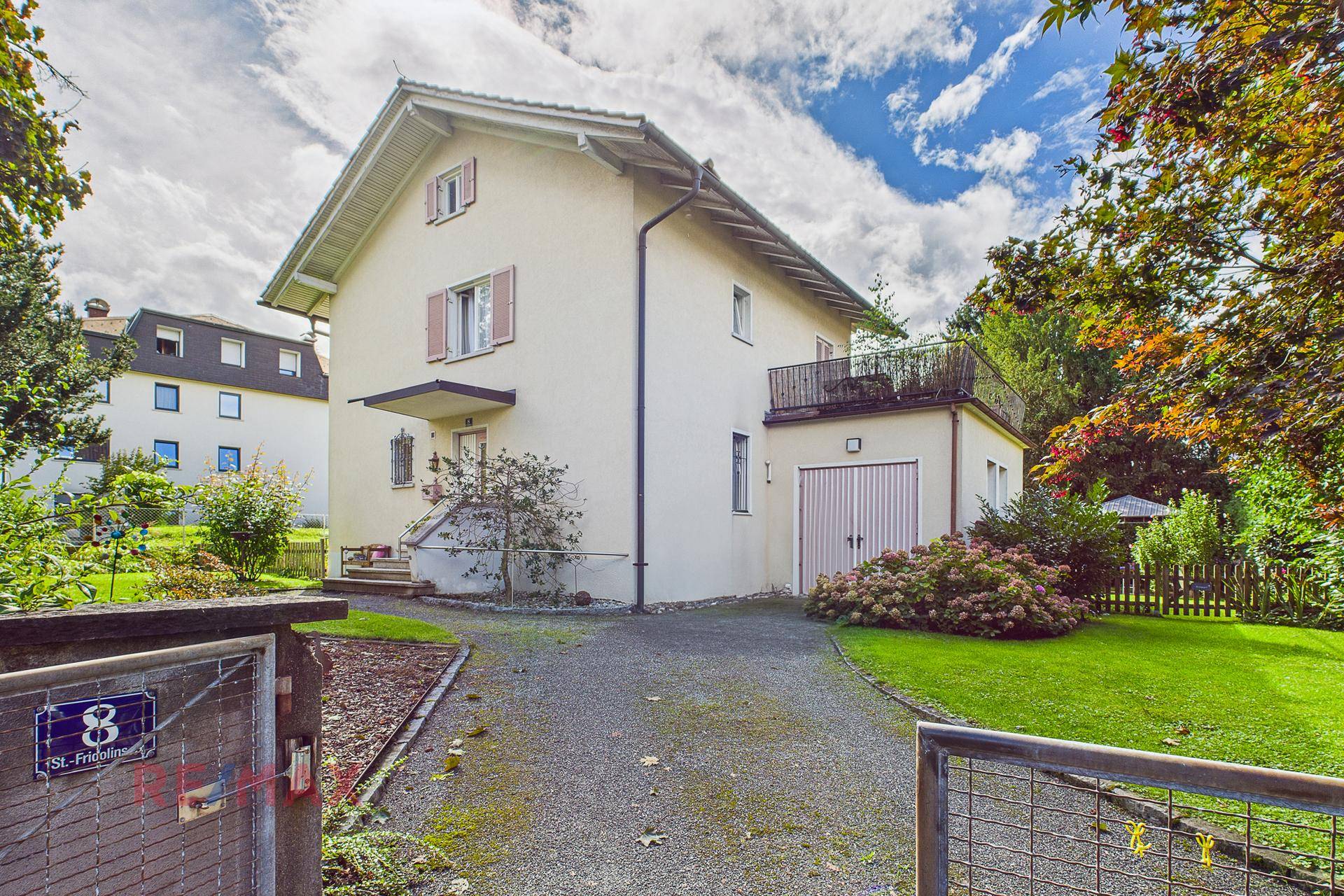 Hauseinfahrt