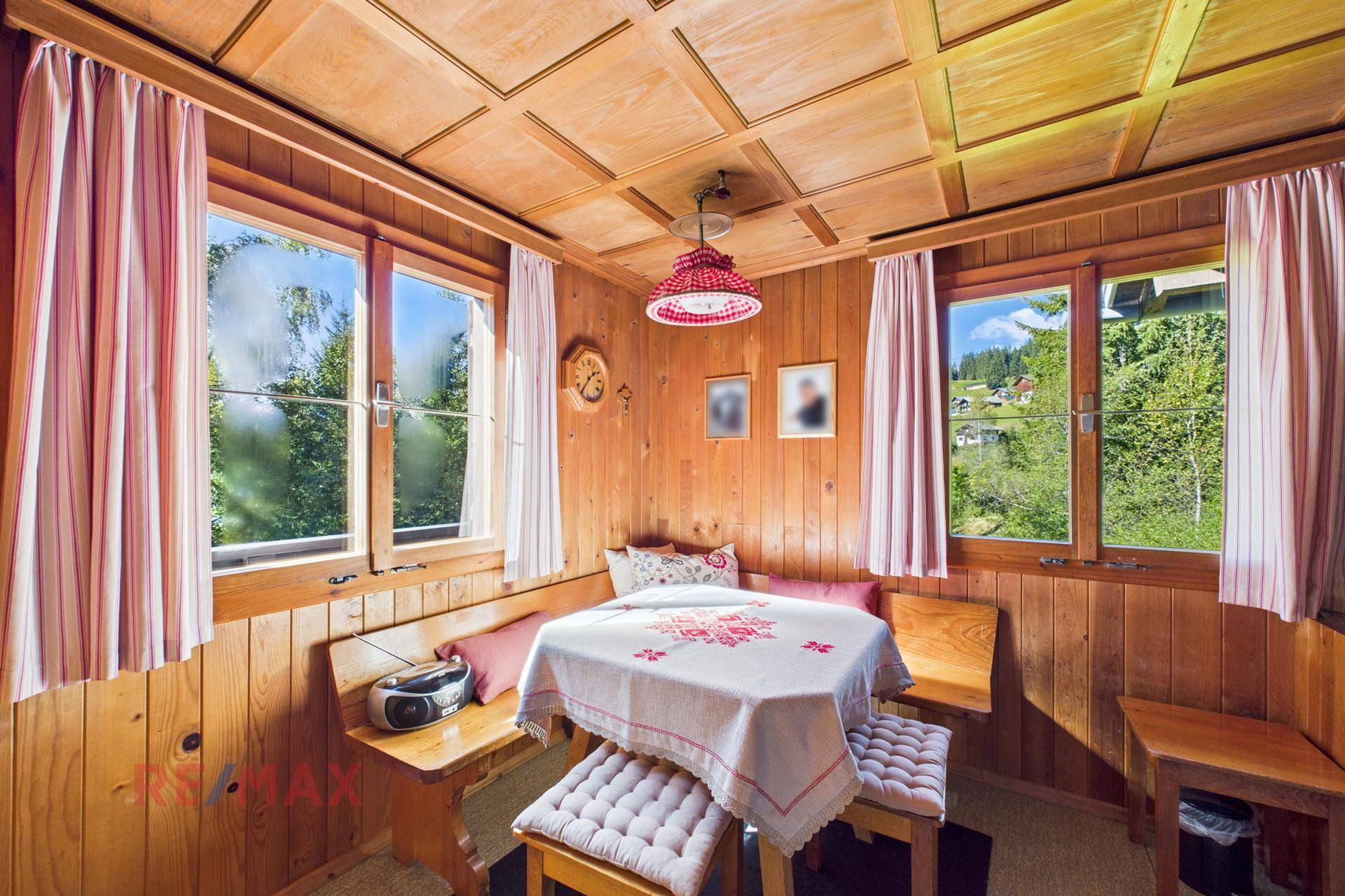Küche und Essbereich