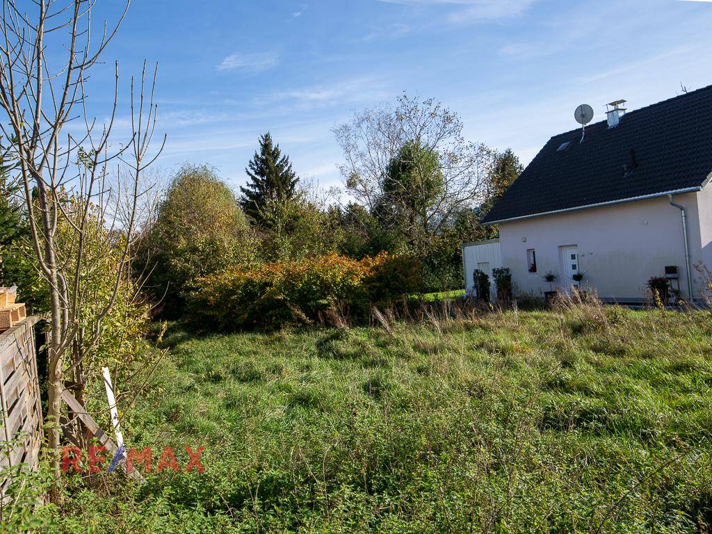 Schönes Grundstück für Ihr neues Eigenheim in liebevoller Umgebung - Ansicht 3