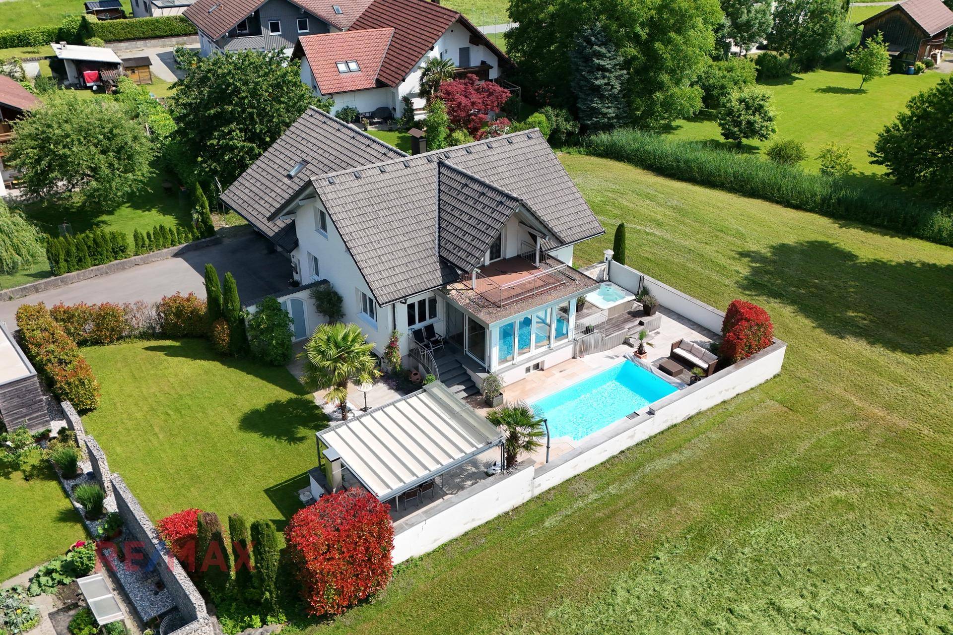 Exklusive Wohlfühloase – Elegantes Haus mit Gartenidylle - Ansicht 3
